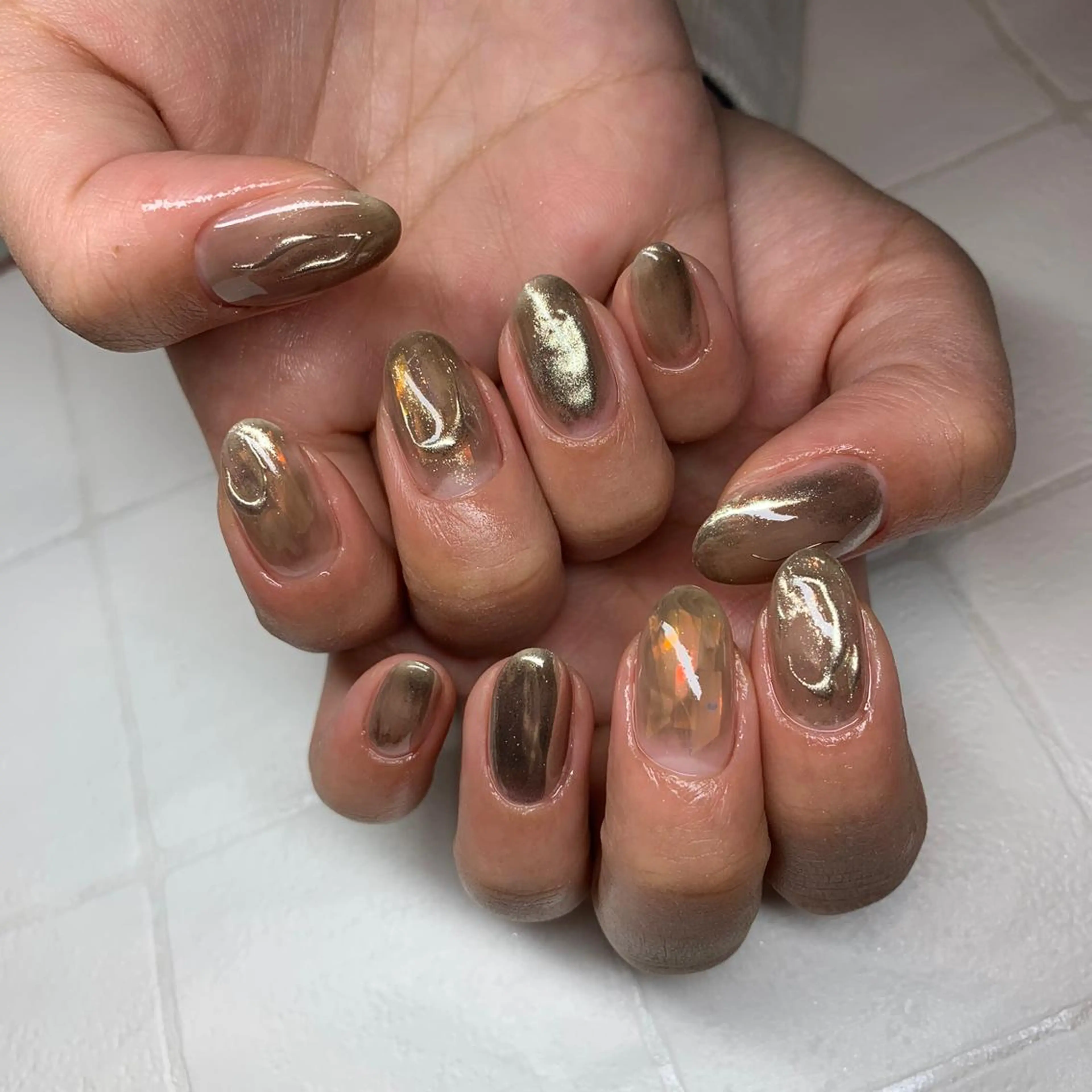 ネイル repos~ルポ~所属・里見 麗のネイルデザイン