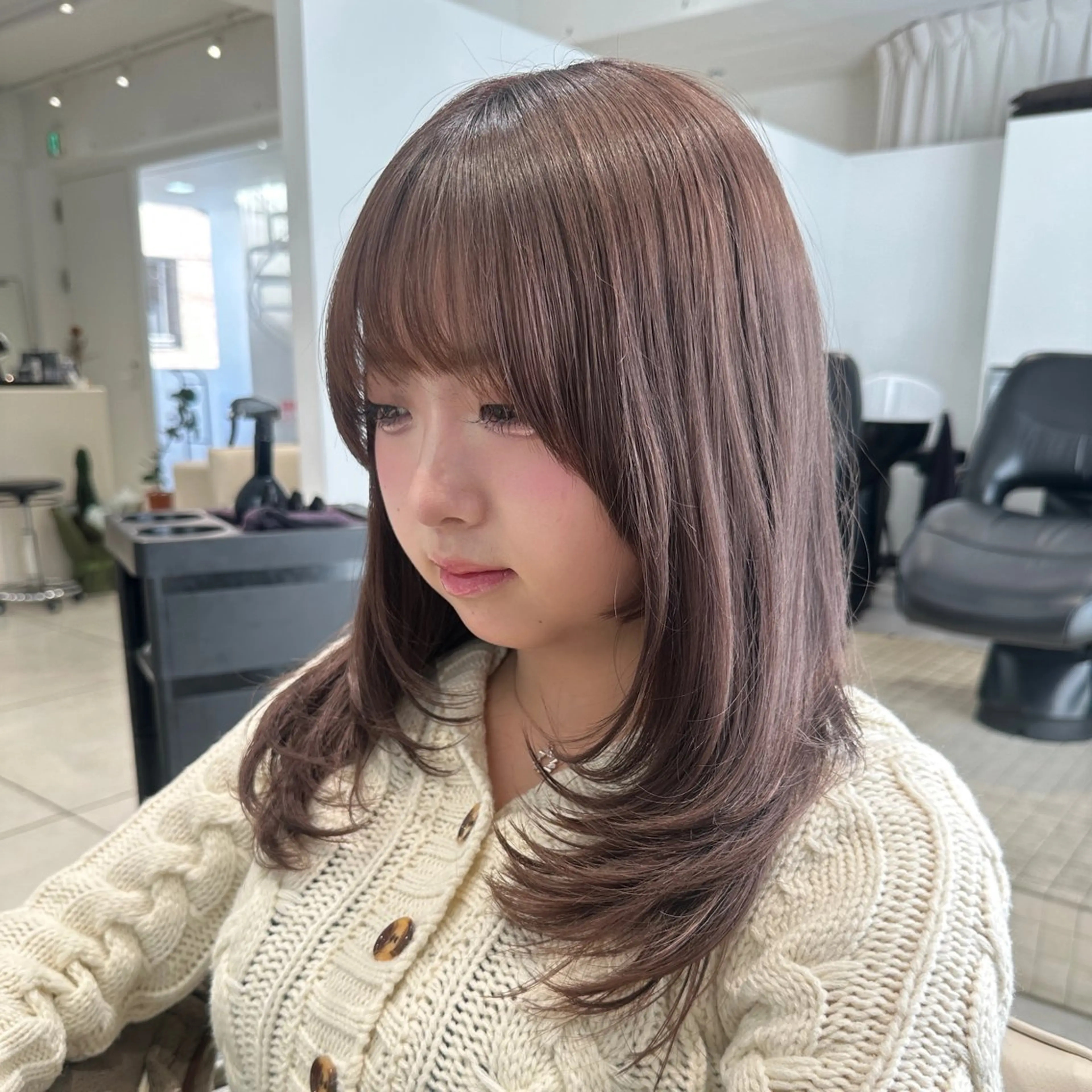 セミロング カット トリートメント ヘッドスパ ヘアセット 地毛風/グレージュ よしだひろのじょうのヘアスタイル
