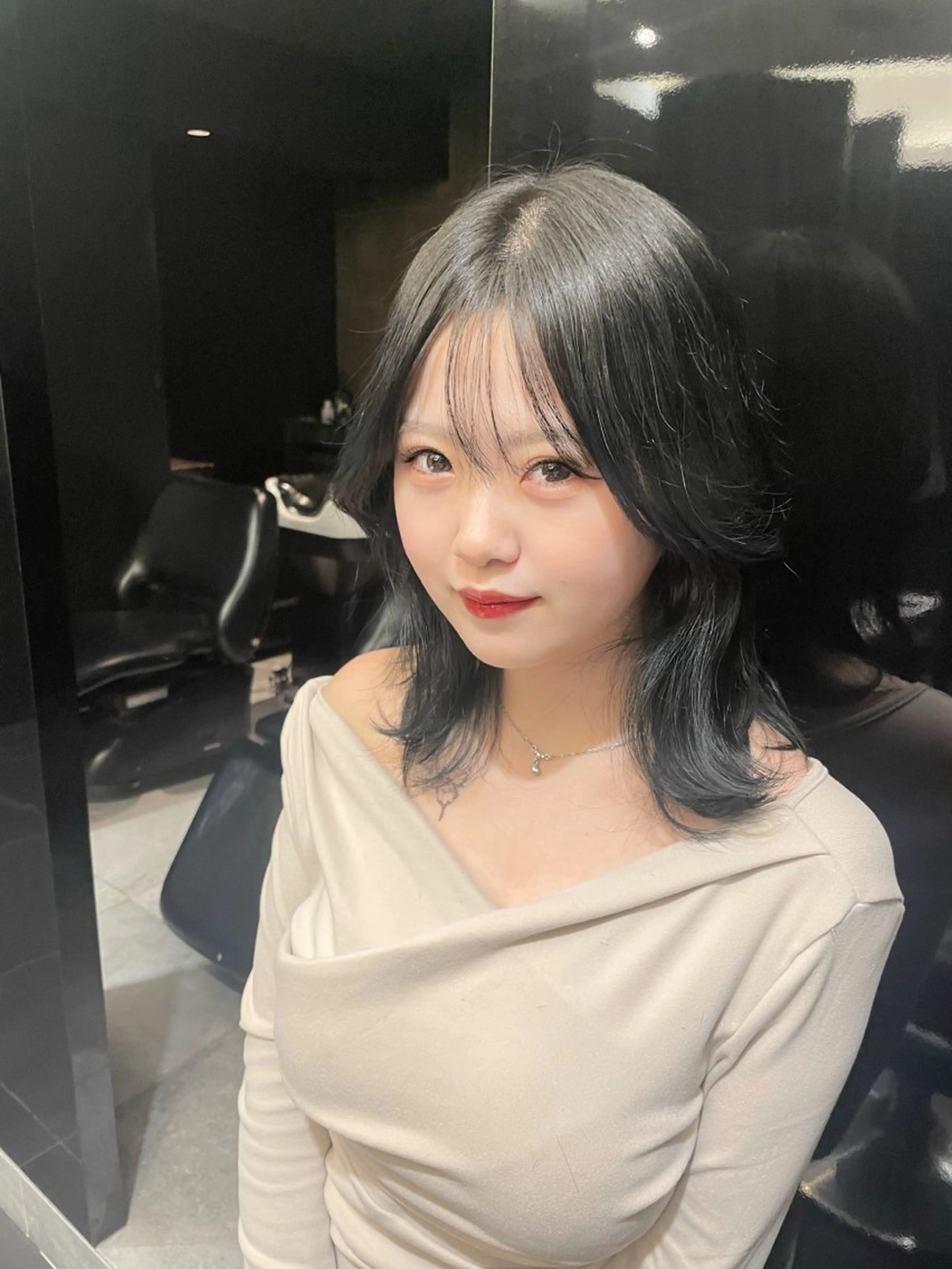 ミディアム カラー 透明感カラー カミノア所属・1月予約解放しまし たイルミナ公認荒井のヘアスタイル