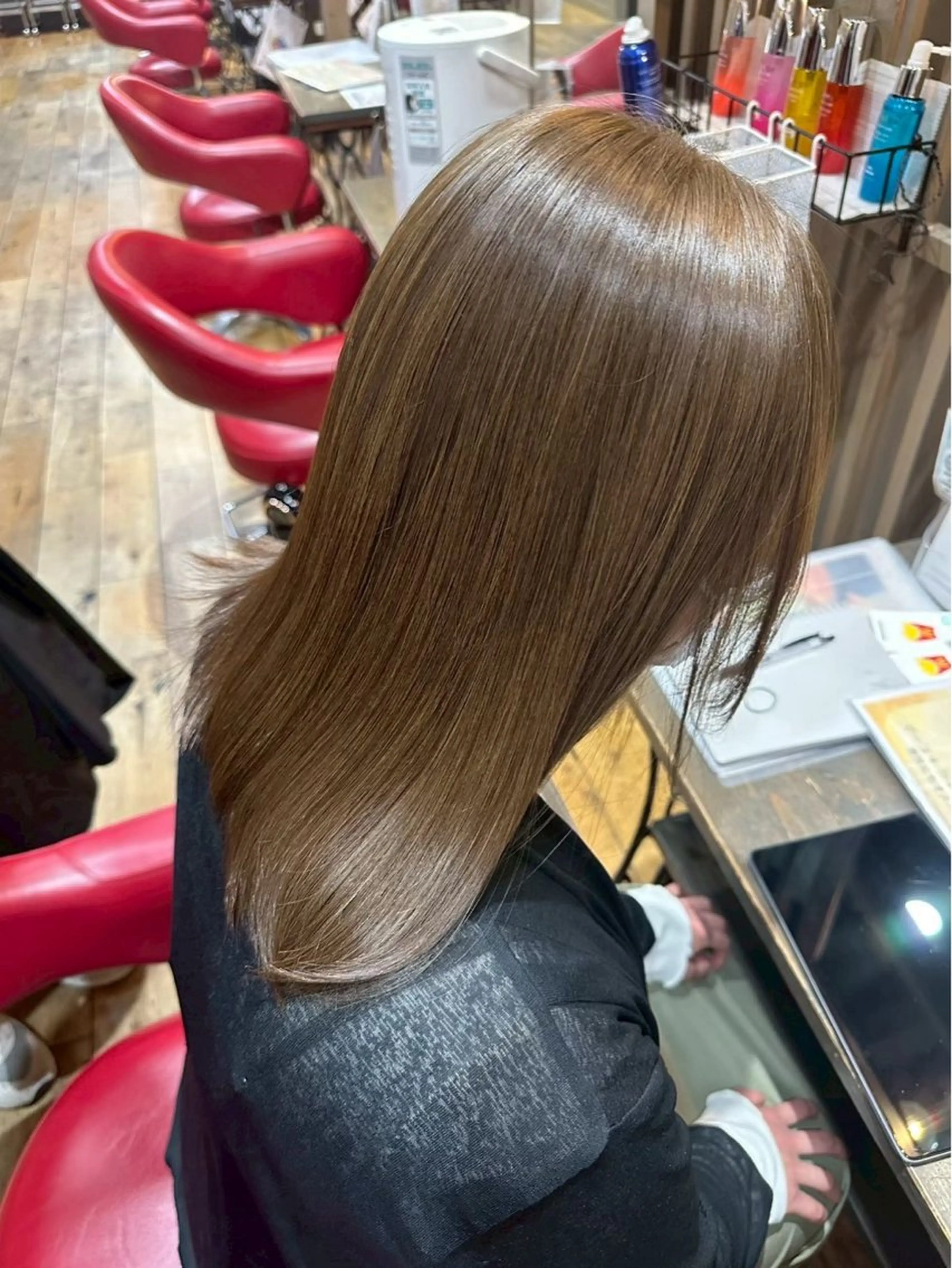 パーマ 壁 菜乃葉のヘアスタイル