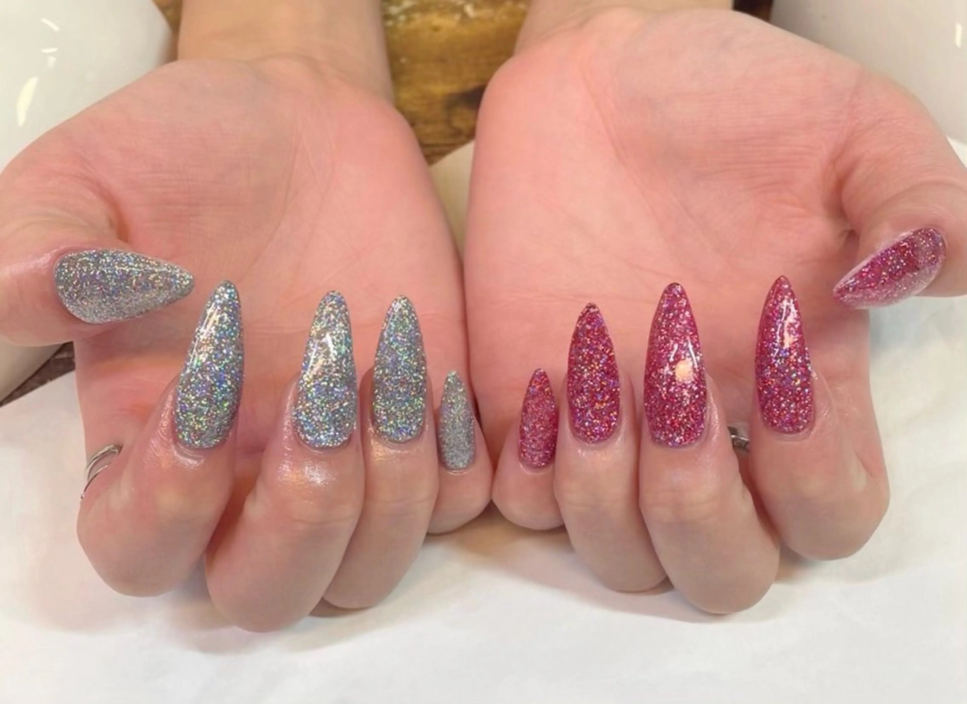 ネイル ラメ(グリッター) ハンドネイル フットネイル ハンドケア 🦋AYNIL🦋 ナチュラル専門店♥️のネイルデザイン