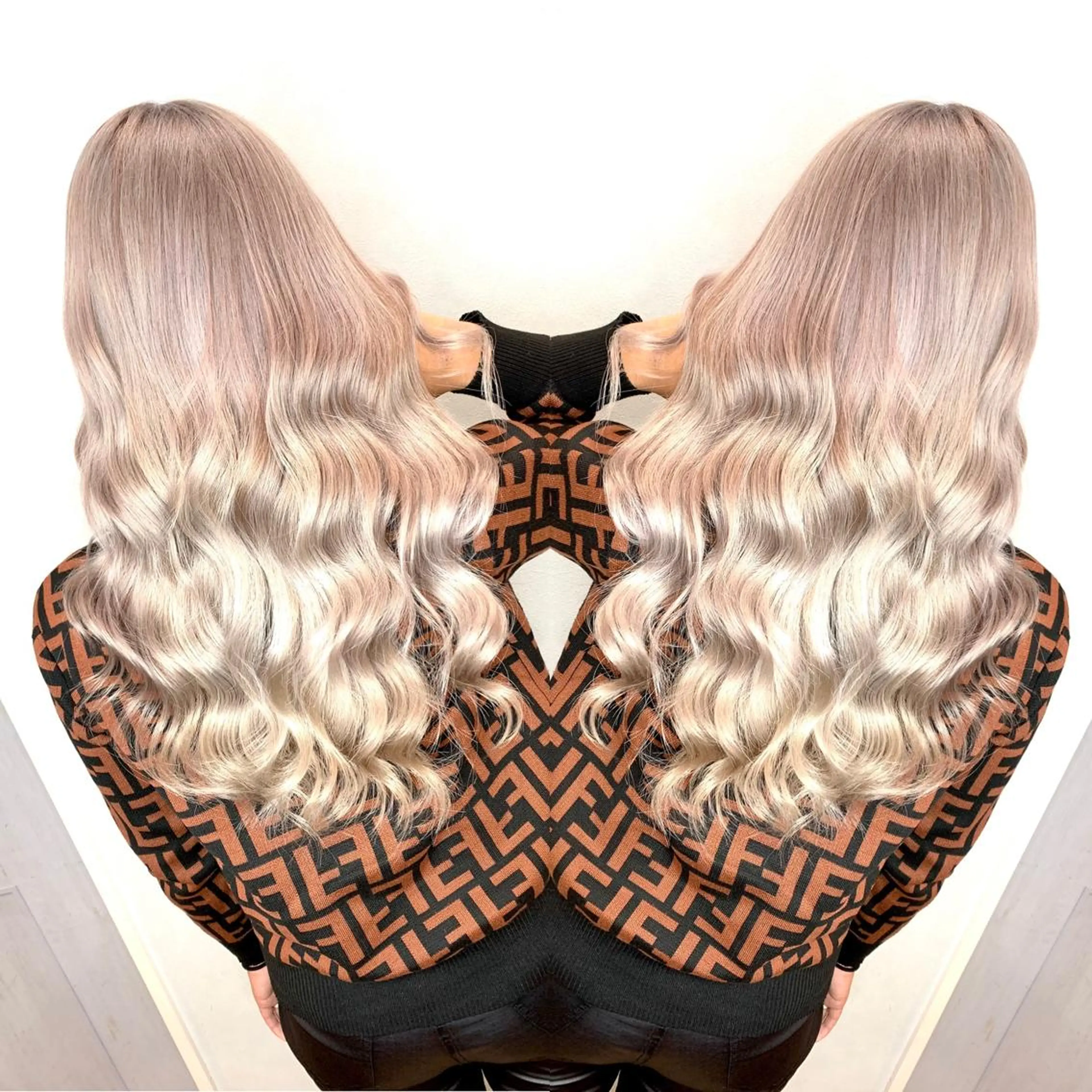 セミロング カラー ヘアアレンジ 🔥ハイトーンカラー ギャルNAOKI🔥のヘアスタイル