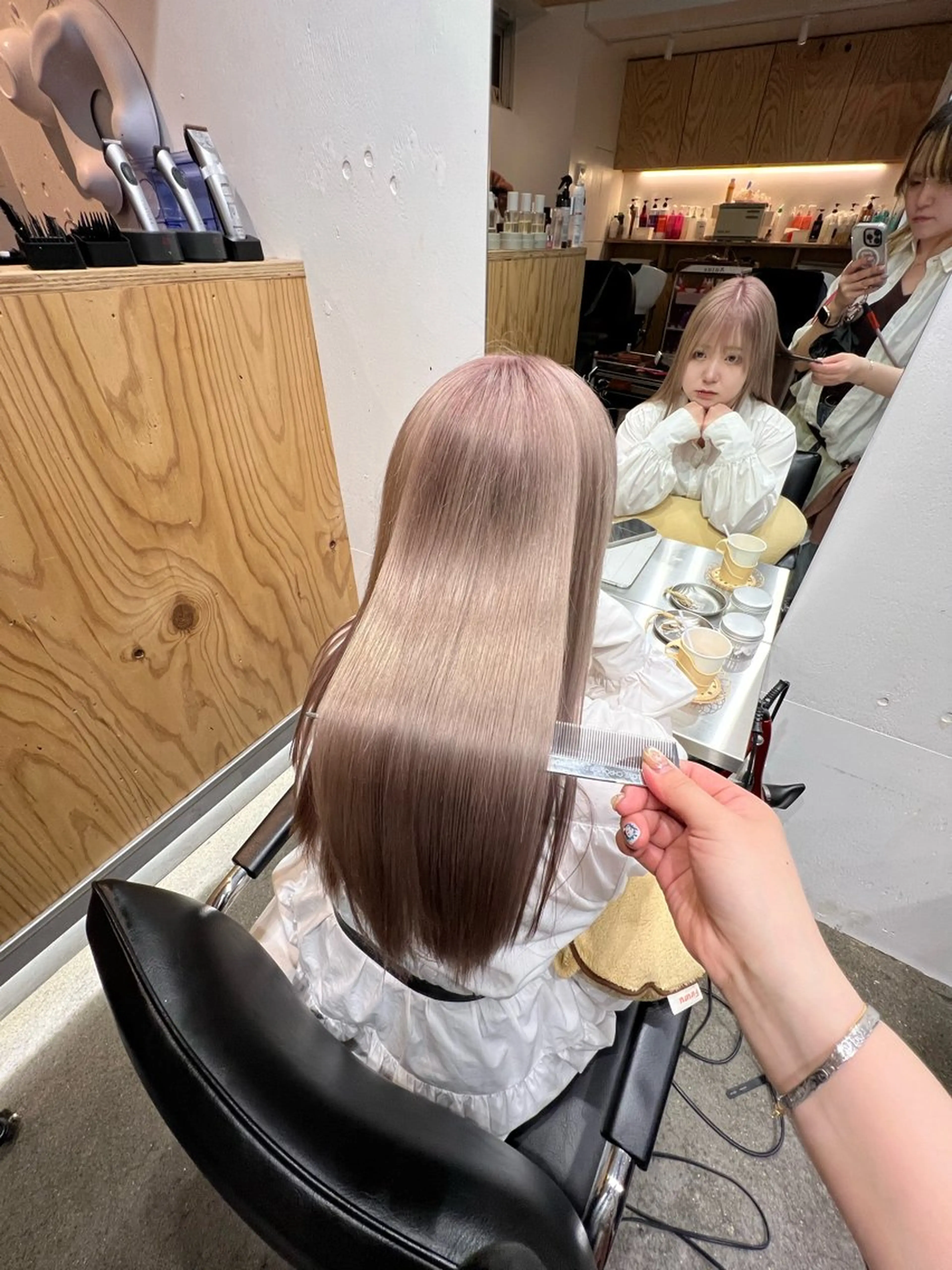 ロング カラー ベージュカラー ブリーチ ケアブリーチ ハイトーンカラー ラベンダーカラー ヘアカラー トリートメント ヘッドスパ ✨髪質改善矯正× ブリーチ✨YU-KIのヘアスタイル