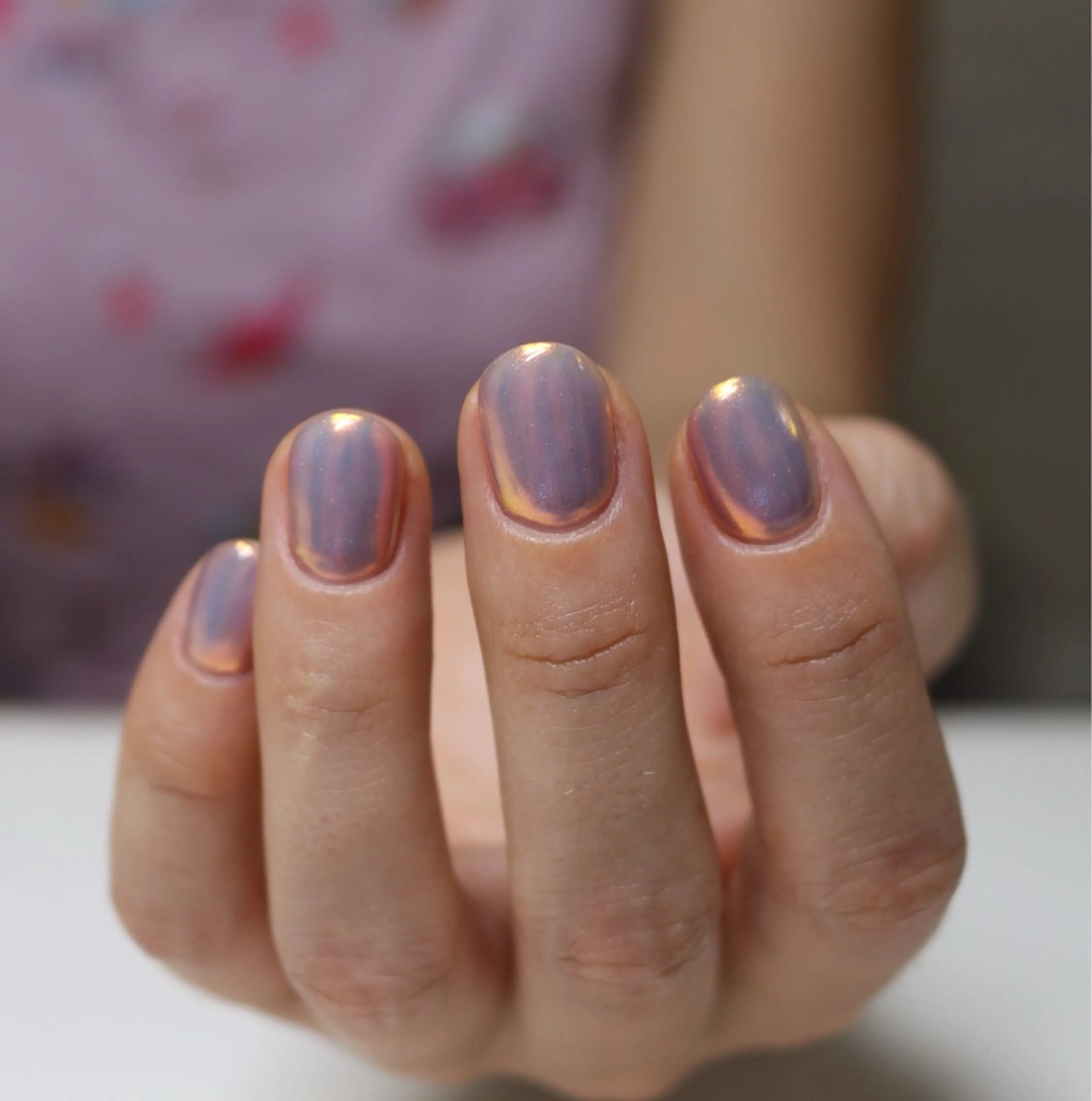 ネイル オーロラネイル キラキラネイル ミラーネイル オレンジ ピンク ハンドネイル Baku Nailsのネイルデザイン