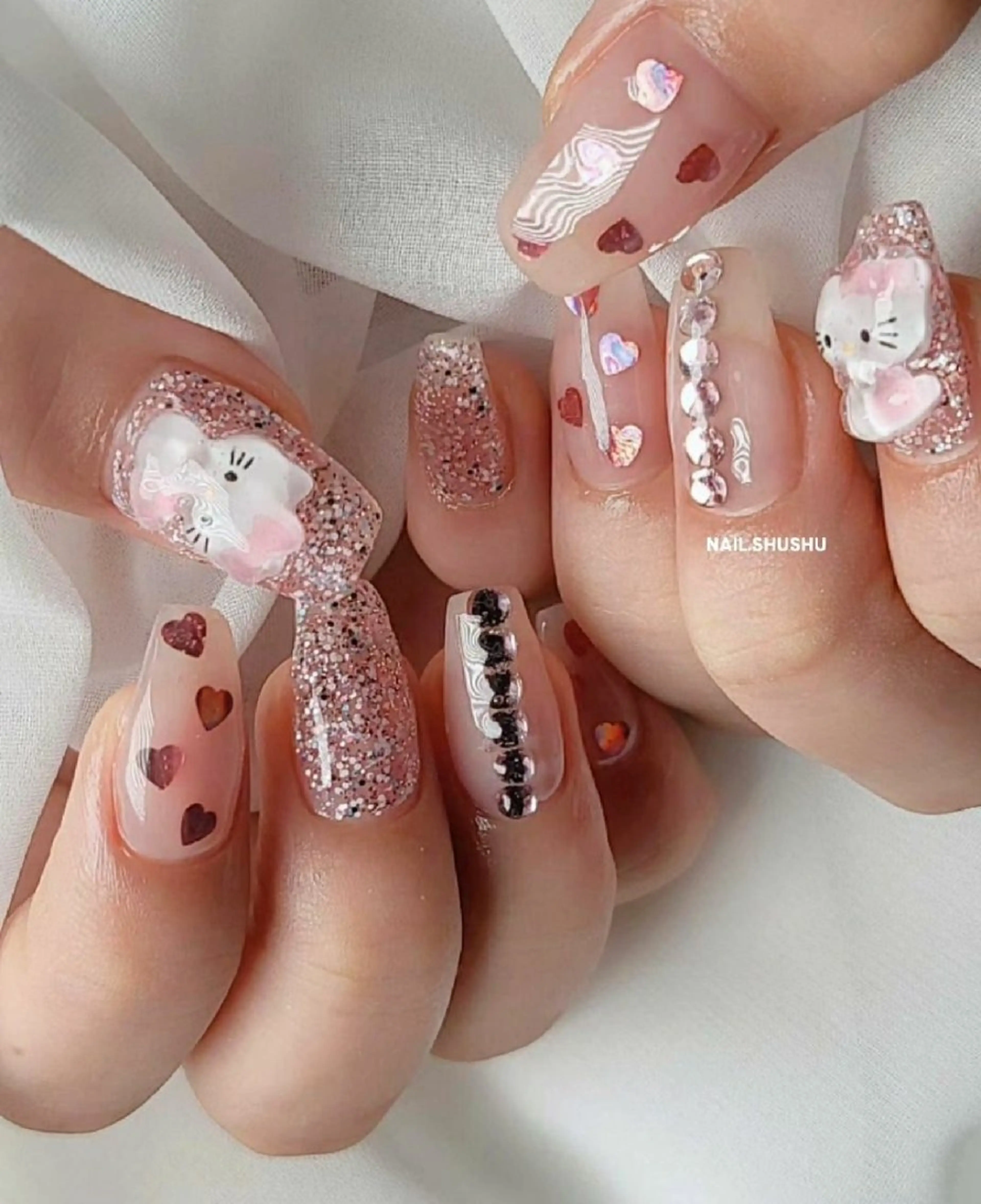 ネイル 持ち込み ニュアンスネイル ワンカラーネイル シンプルネイル 3dパーツ/流行り 👧shushu❤️のネイルデザイン