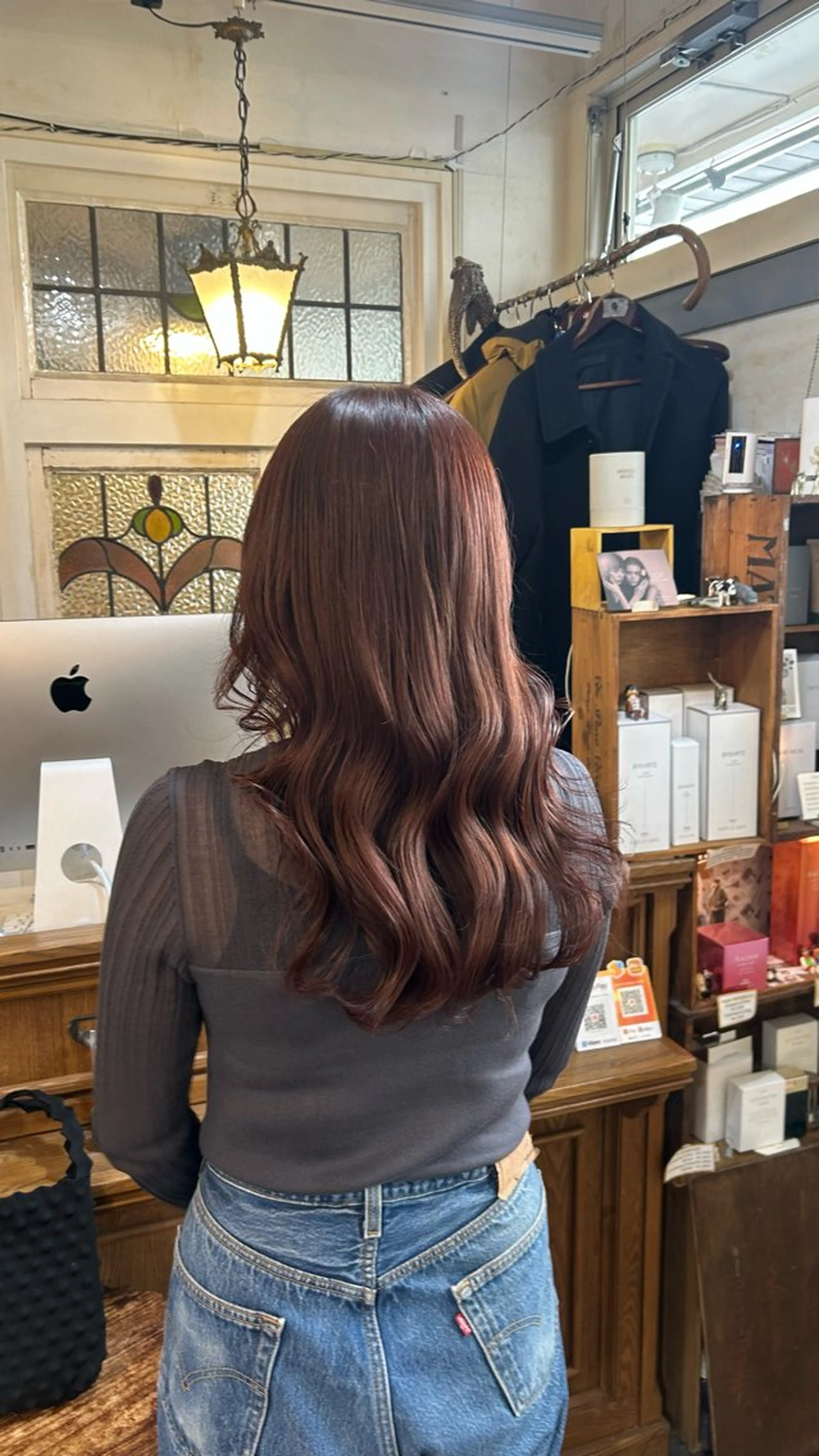 セミロング カラー ブラウンカラー ピンクカラー ピンクブラウン パープルカラー BRITS 渡辺 菜々子のヘアスタイル