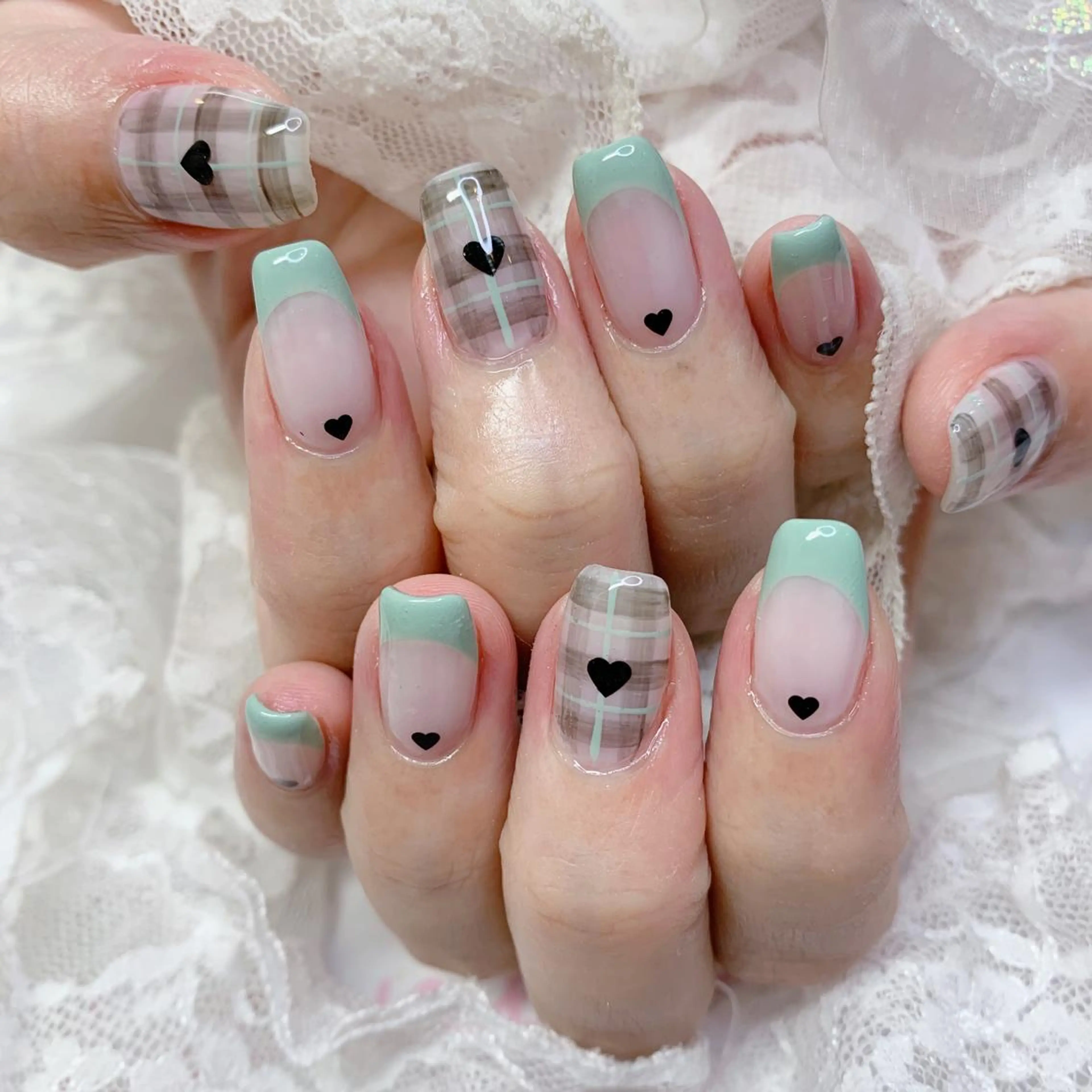 ネイル ハンドネイル La neige* yuki 🥯🍑のネイルデザイン