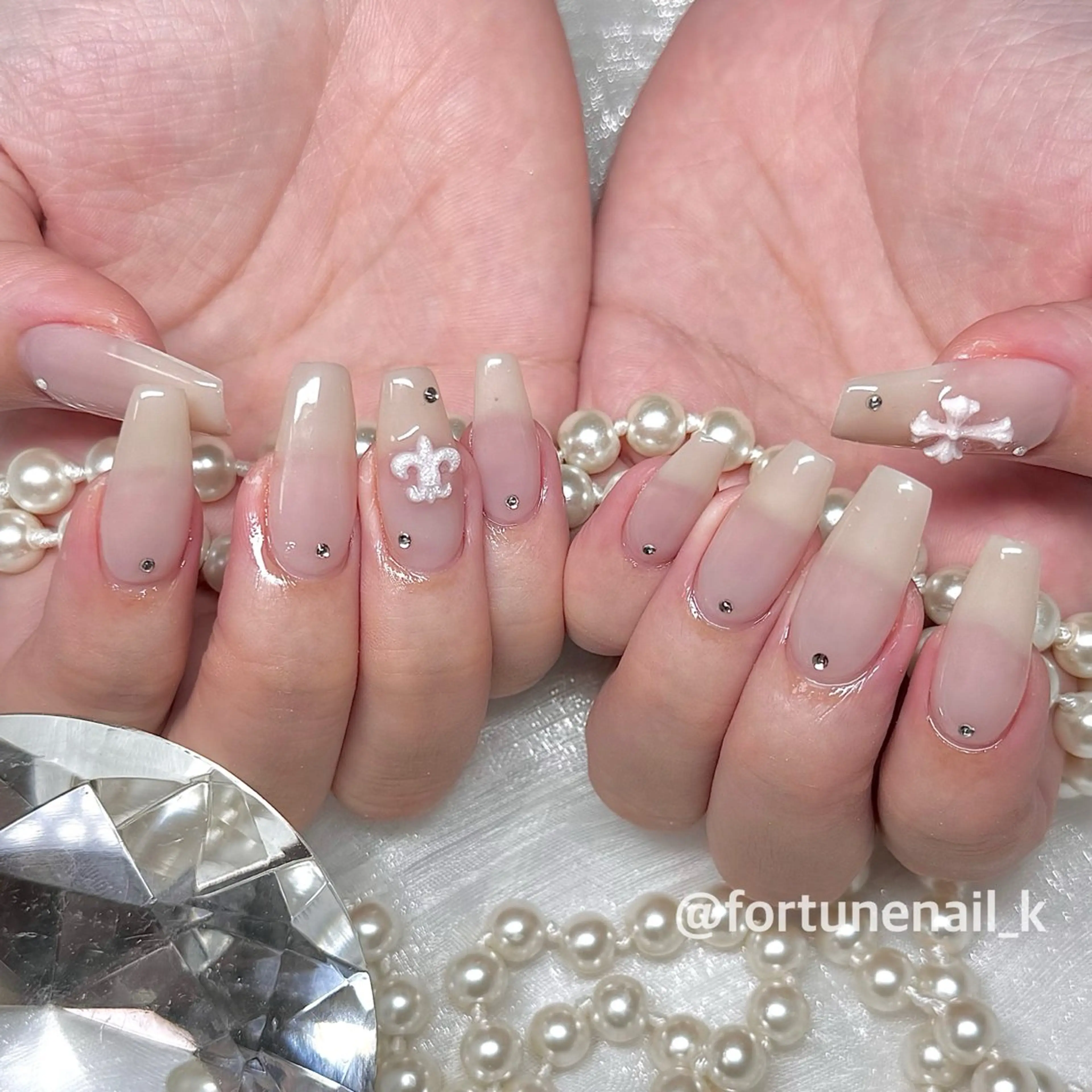 ネイル ハンドネイル 🤍kanane 🤍2/1✩.*のネイルデザイン