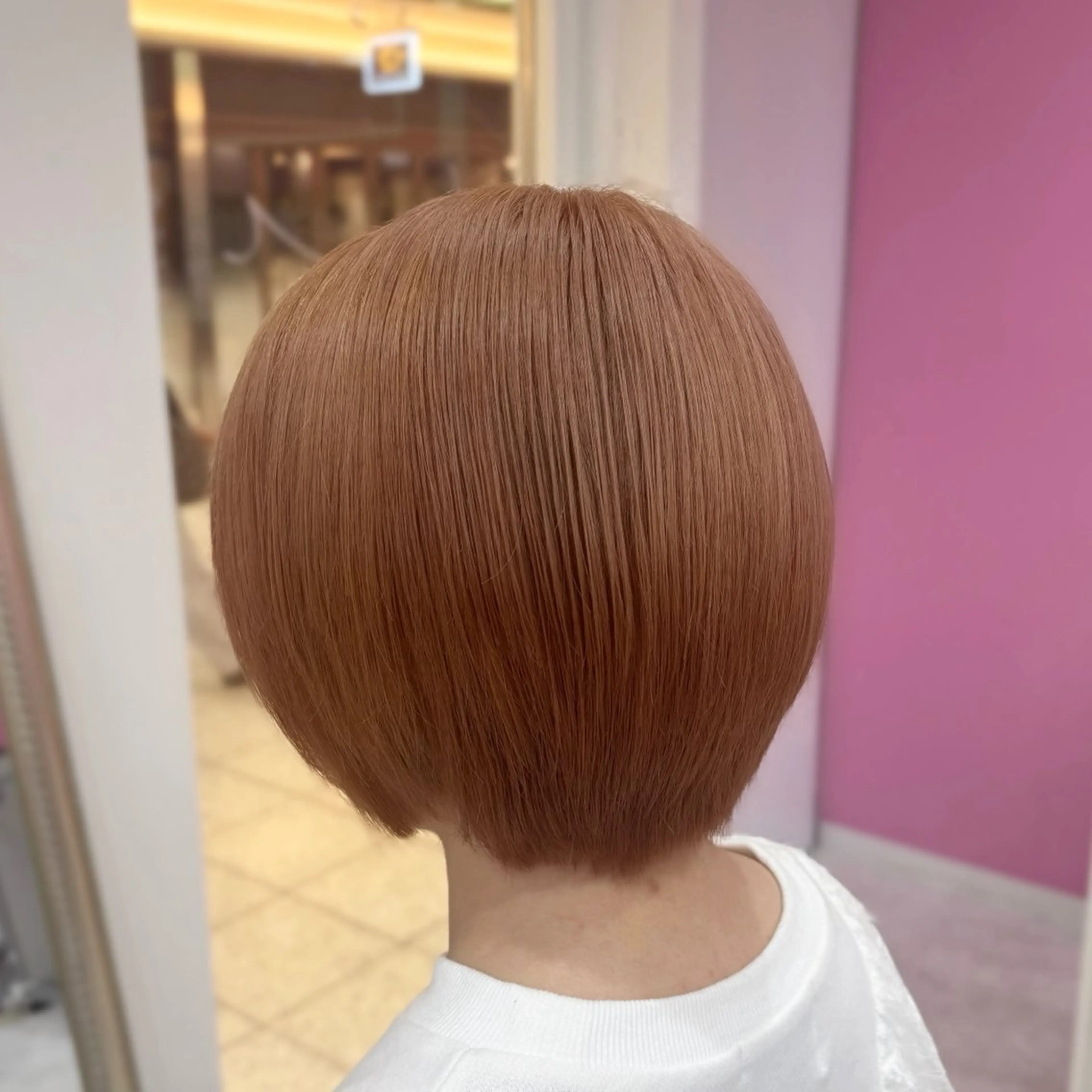 ショート カラー ヘアカラー トリートメント 伊藤 綾のヘアスタイル