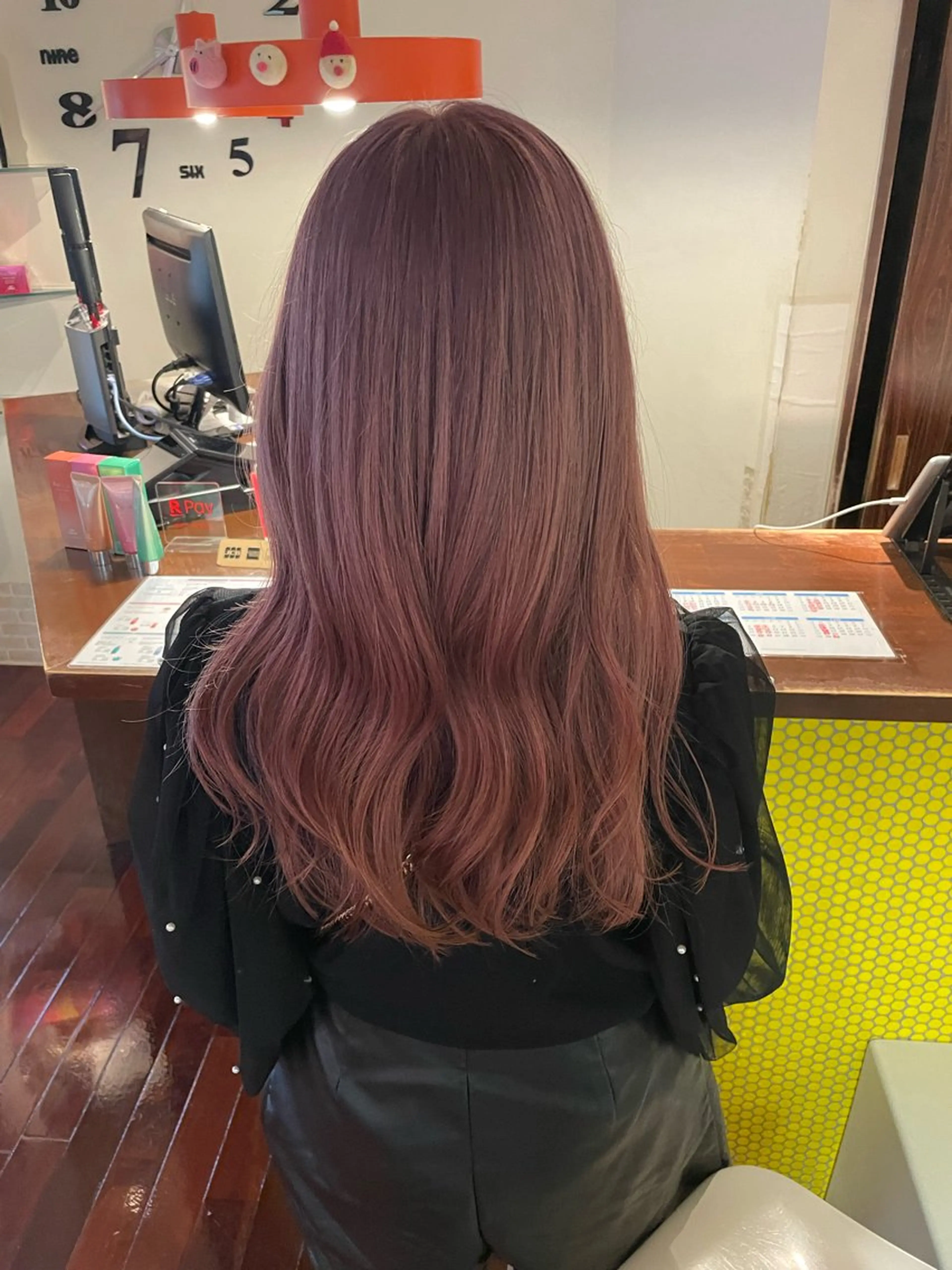 ロング カラー ベージュカラー ブリーチ ブラウンカラー ケアブリーチ ラベンダーカラー カット ヘアカラー トリートメント yossy/髪質改善 /ダブルカラーのヘアスタイル