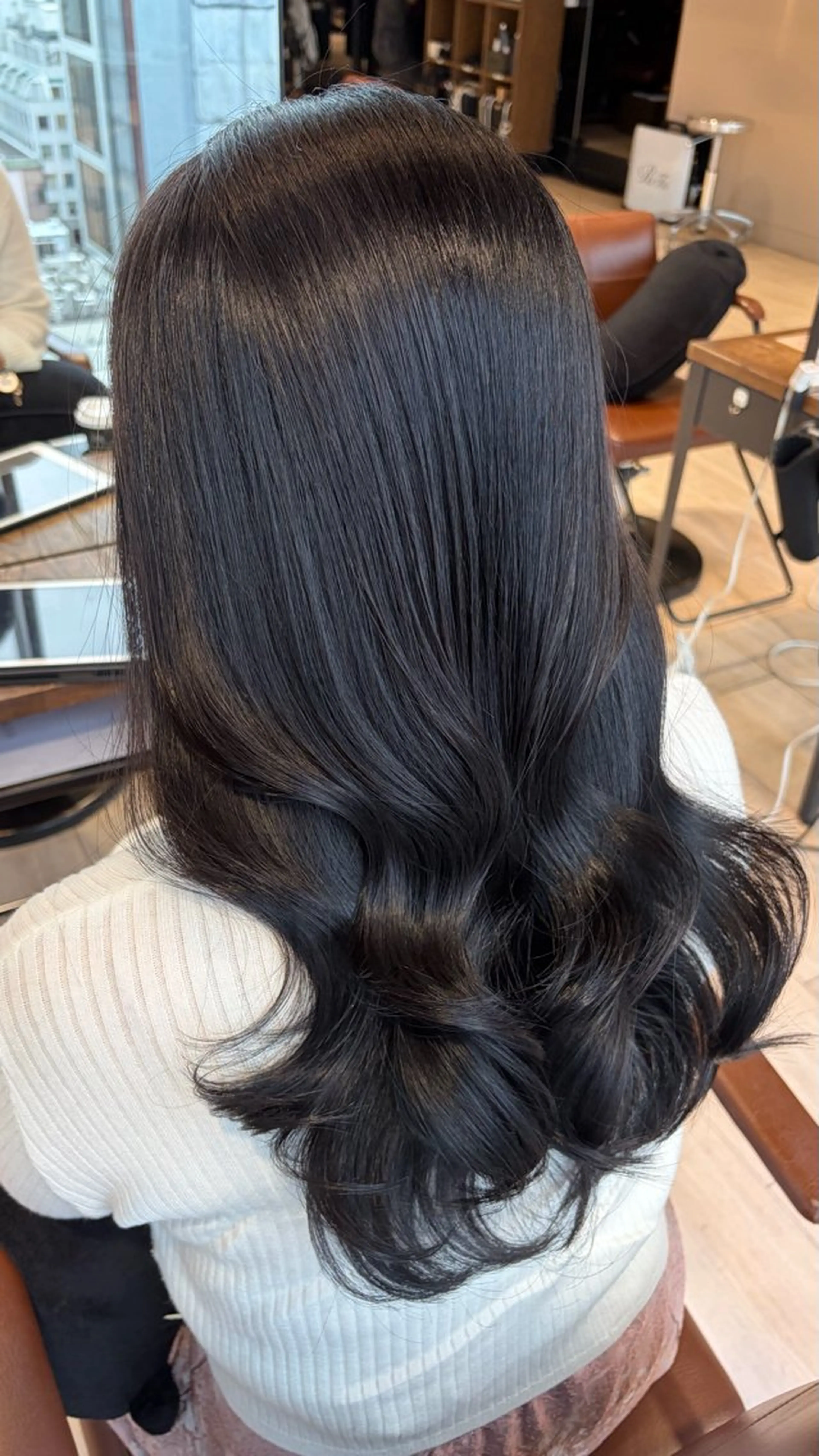 ロング レイヤーカット カット ヘアカラー トリートメント AFLOAT GINZA所属・透明感カラー/レイヤ ー/ボブ/宮下知也のヘアスタイル