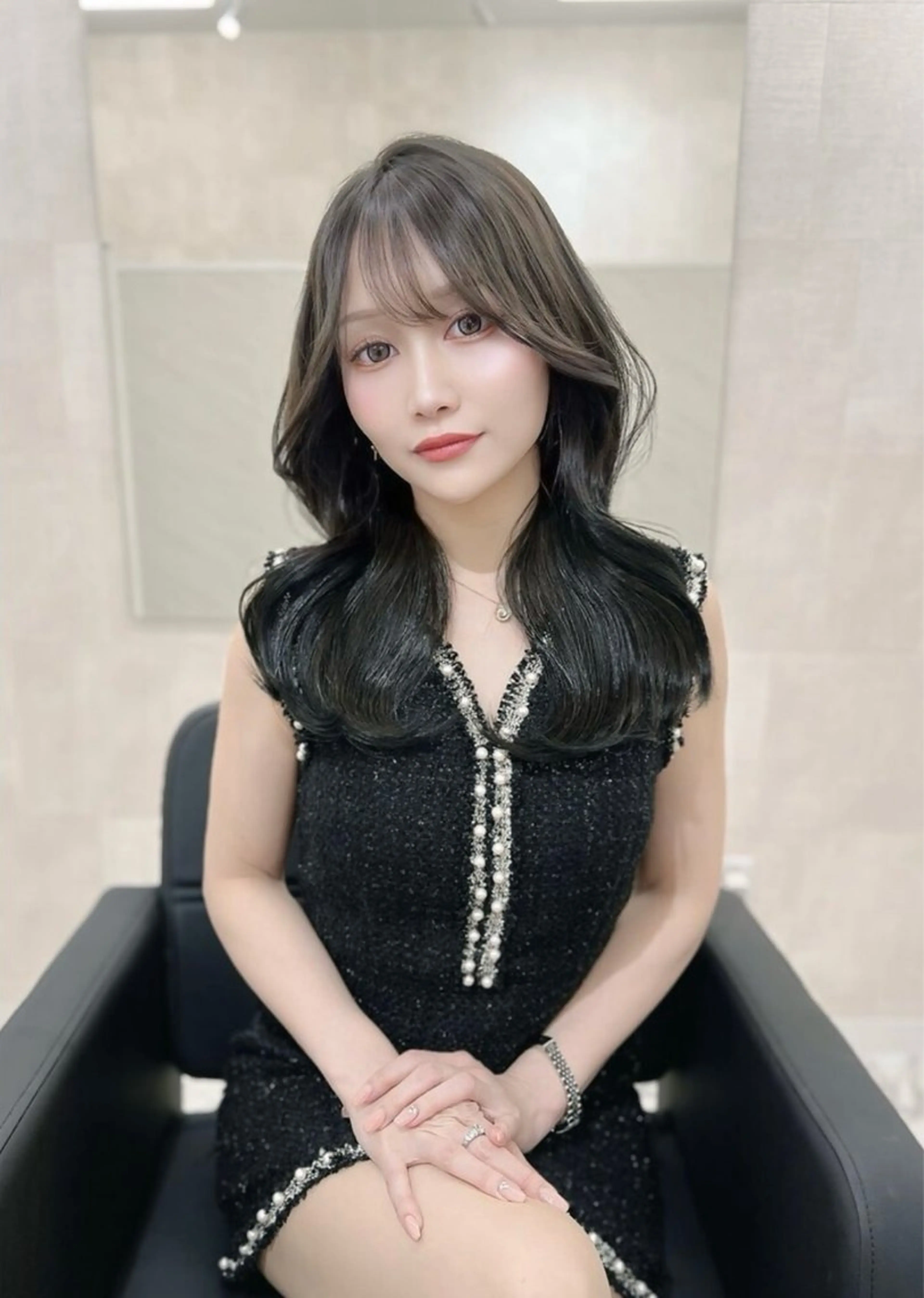 ロング 顔まわりレイヤー 韓国風ヘア レイヤーカット 小顔カット カット ヘアカラー トリートメント 韓国×髪質改善 蓮池 翼のヘアスタイル