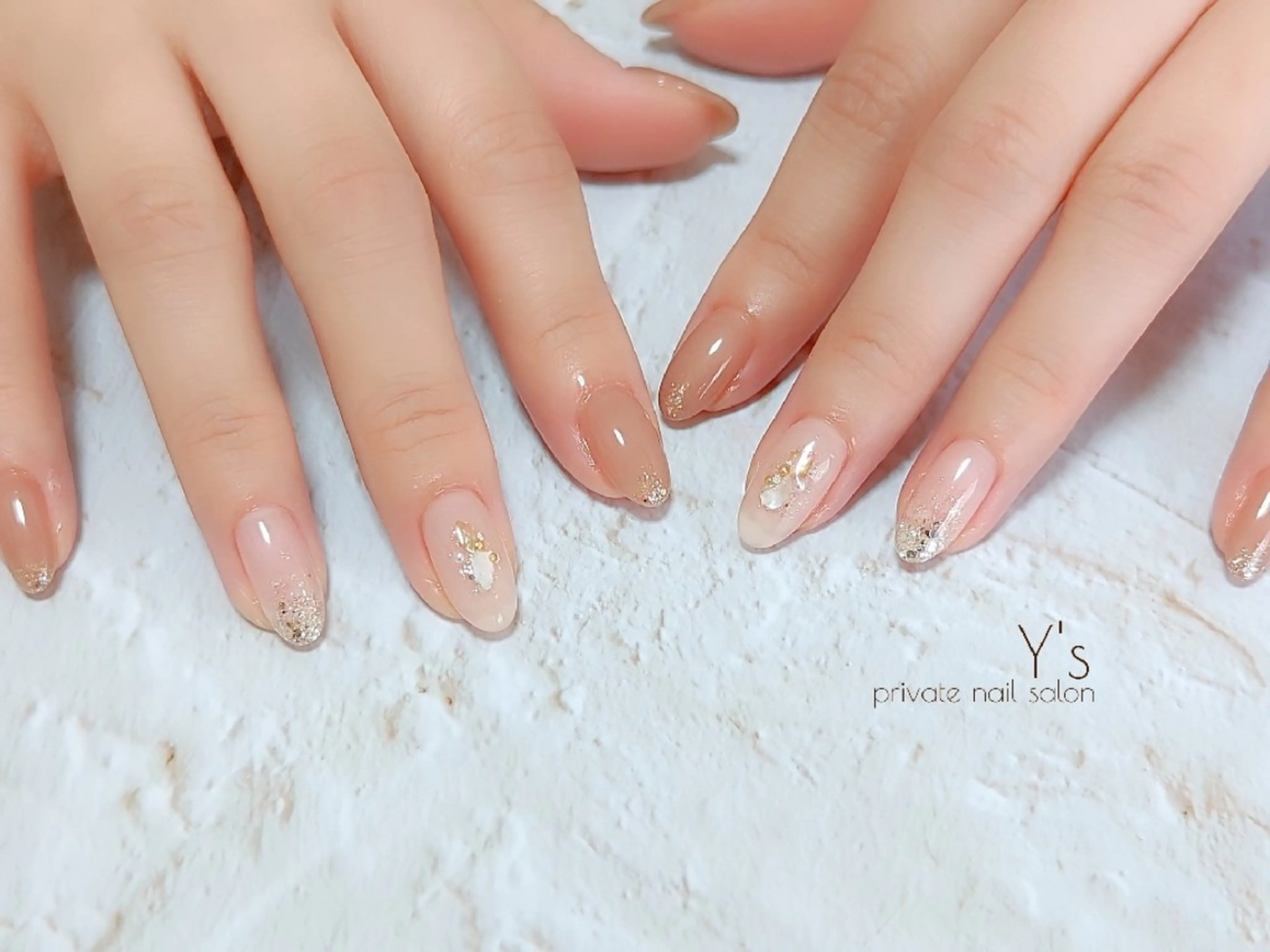 ネイル ハンドネイル YUMI NAGAI  のネイルデザイン