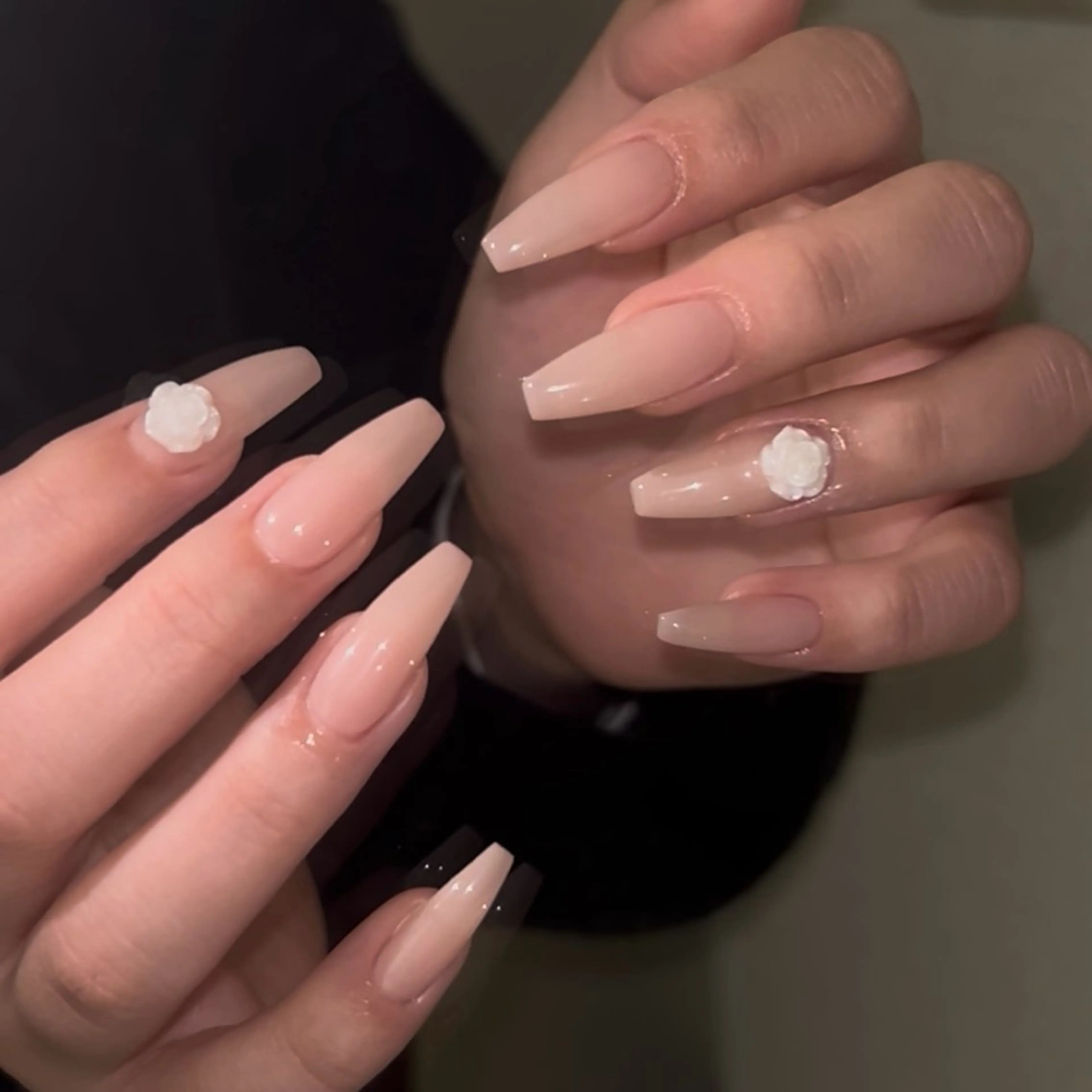 【𝙃𝙖𝙣𝙙】ワンカラーorラメグラ(オフなし)の写真