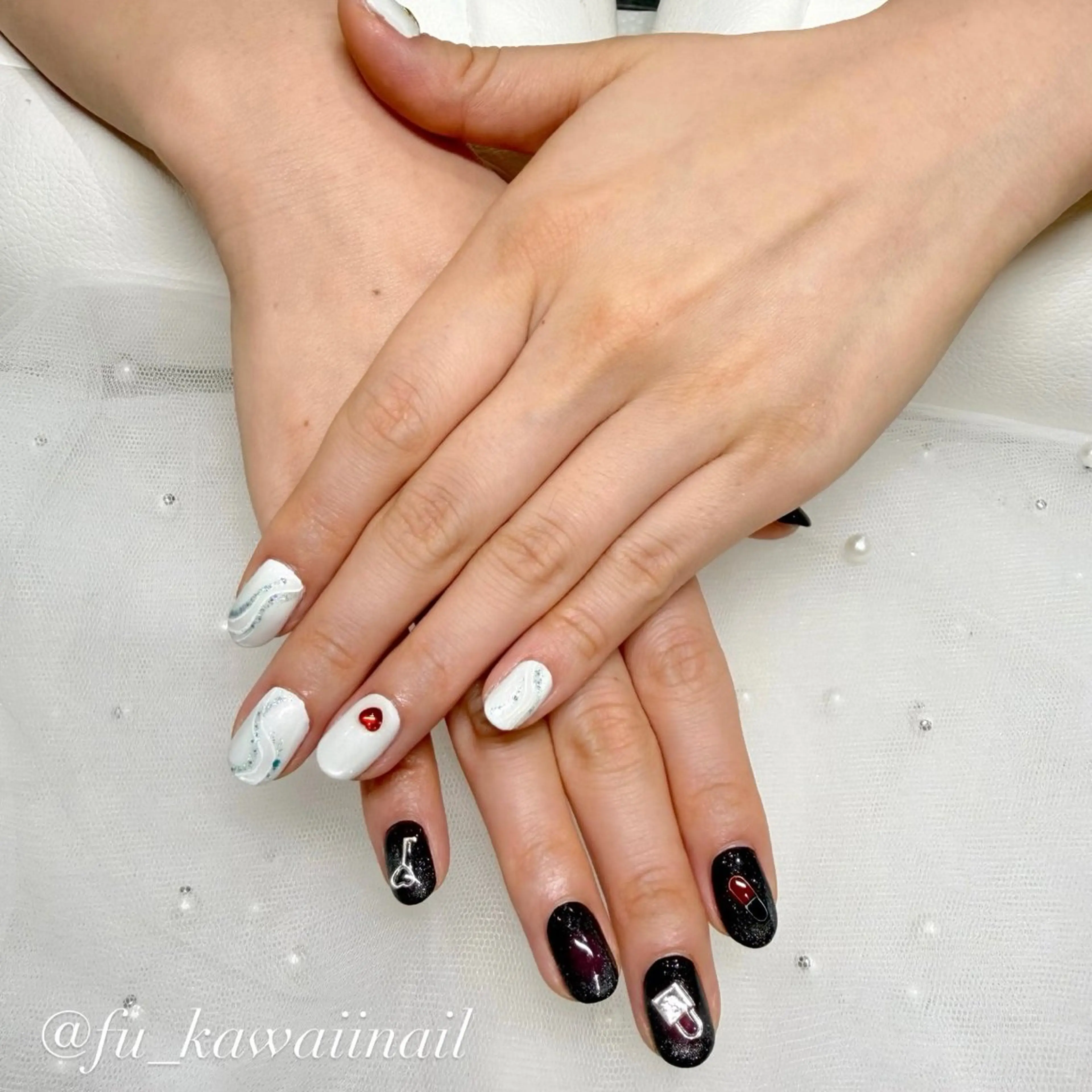 ネイル ハンドネイル 🪞ヤギフウカ🪞 渋谷ネイルのネイルデザイン