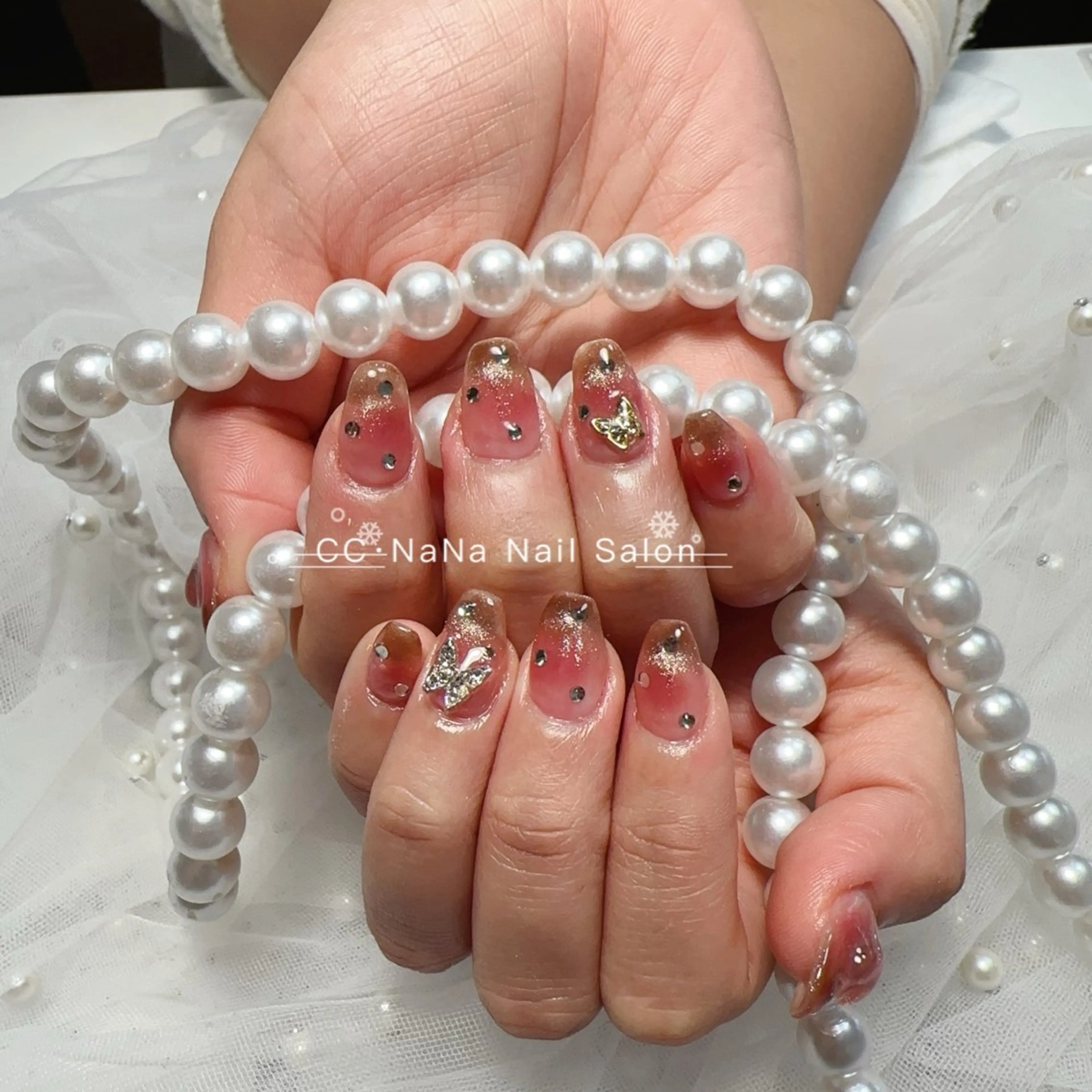 ネイル チークネイル フラッシュネイル ハート キラキラネイル 韓国ネイル ハンドネイル 💎CC・NaNa 韓国風ネイル🌙Cのネイルデザイン