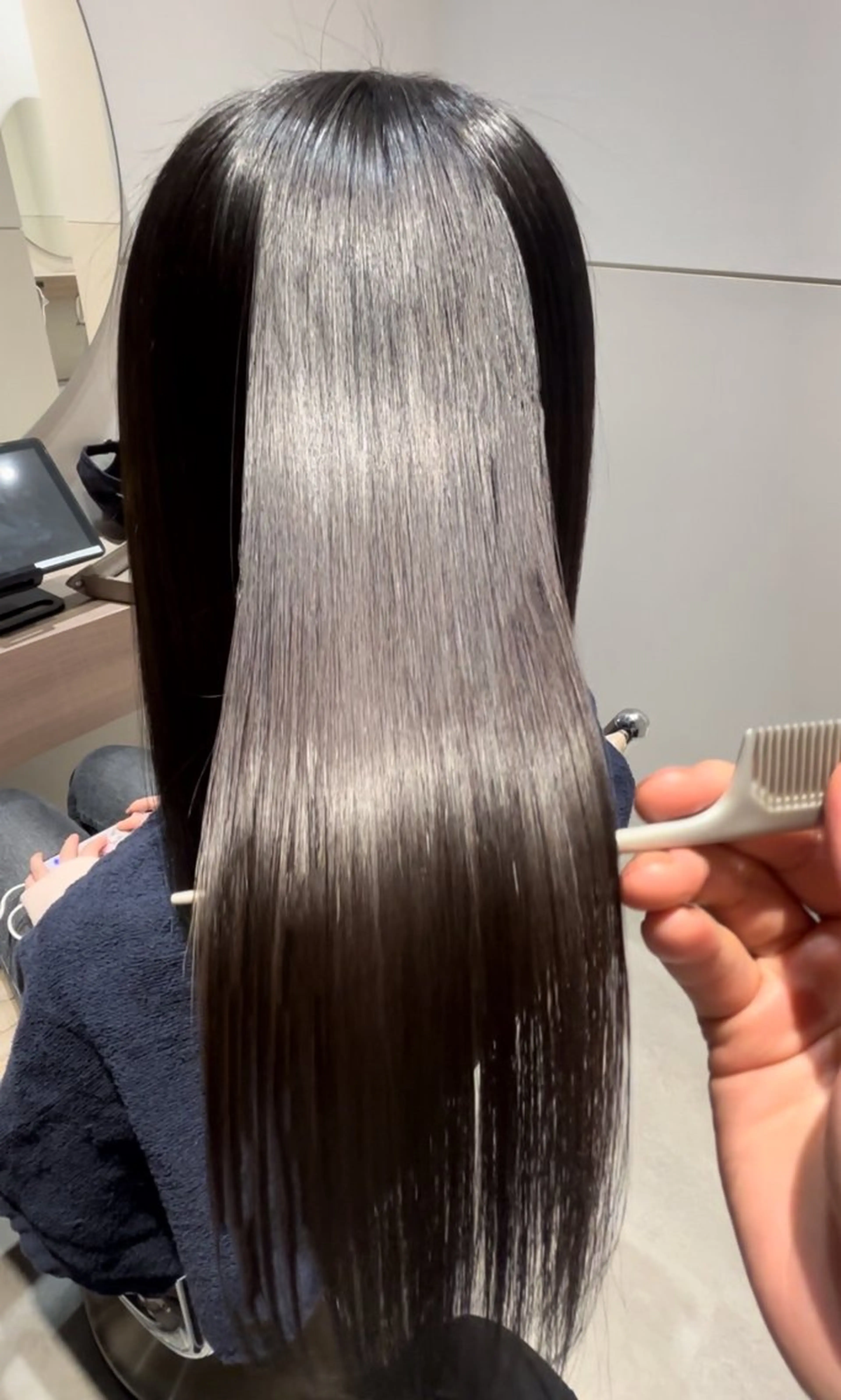 セミロング パーマ 縮毛矯正 トリートメント カット 縮毛矯正 トリートメント 🍀本格ヘッドスパ 👑髪質改善🍀英司のヘアスタイル