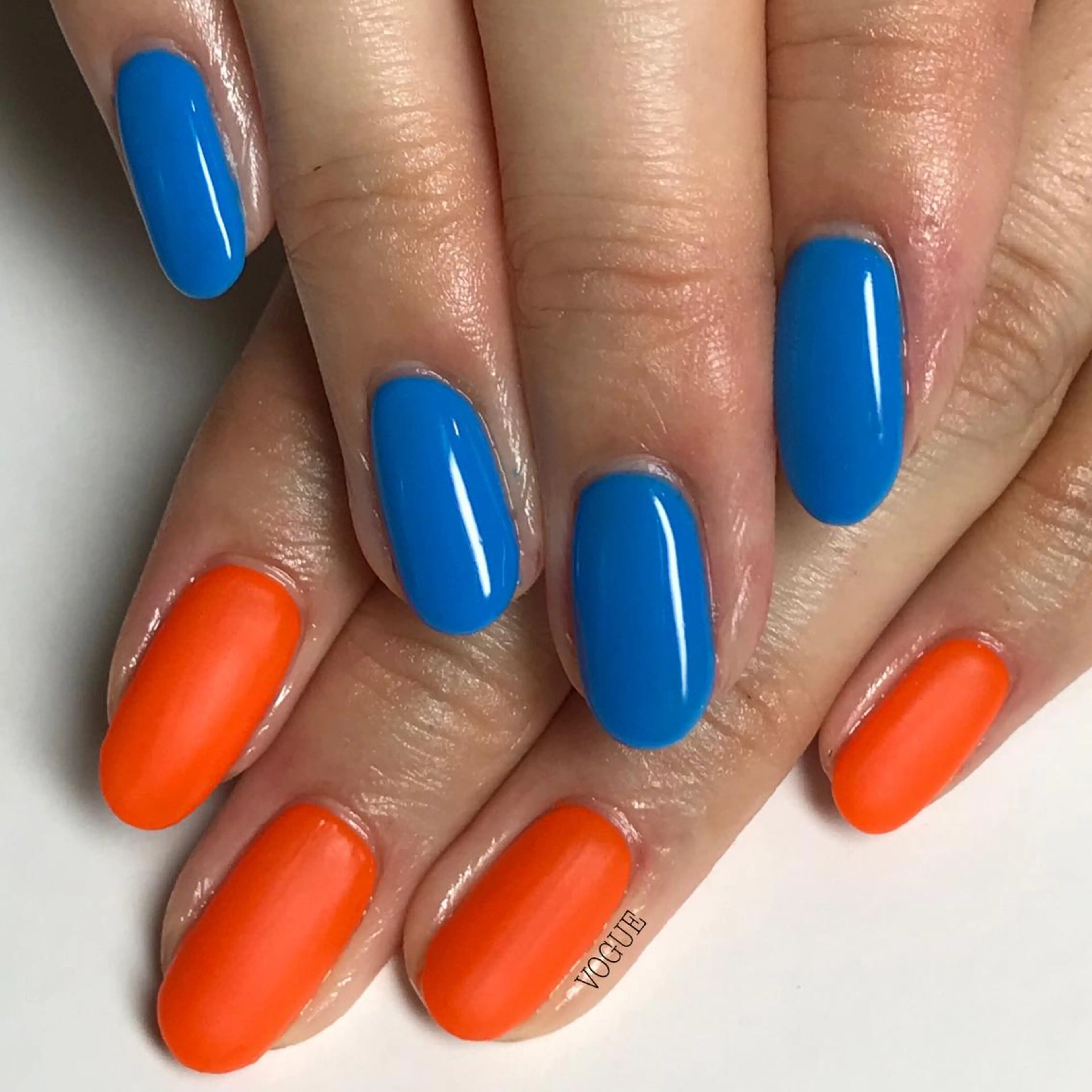 ネイル ハンドネイル VOGUE ×SWANのネイルデザイン