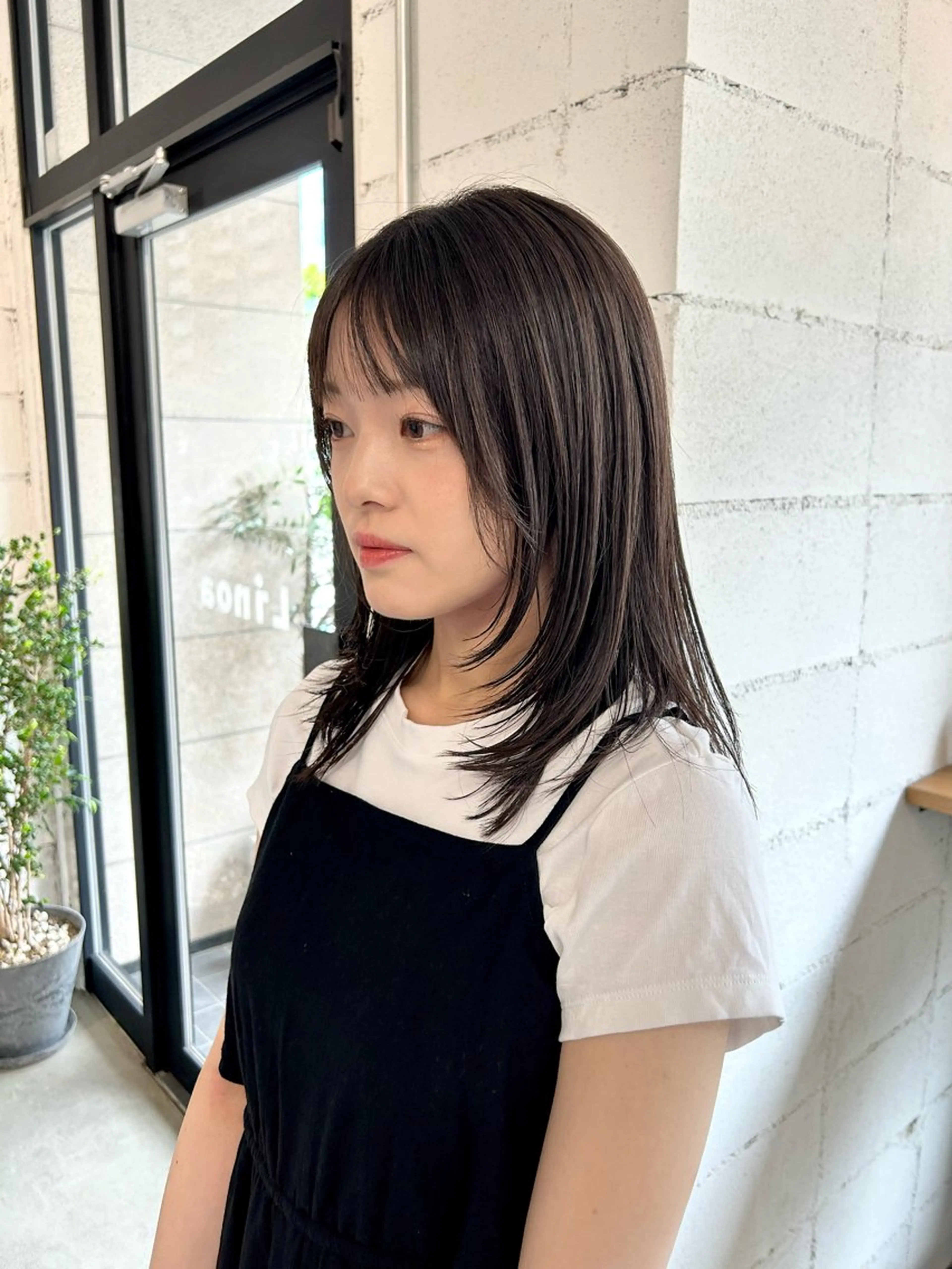 ミディアム やりすぎないパーマ ニュアンスパーマのヘアスタイル