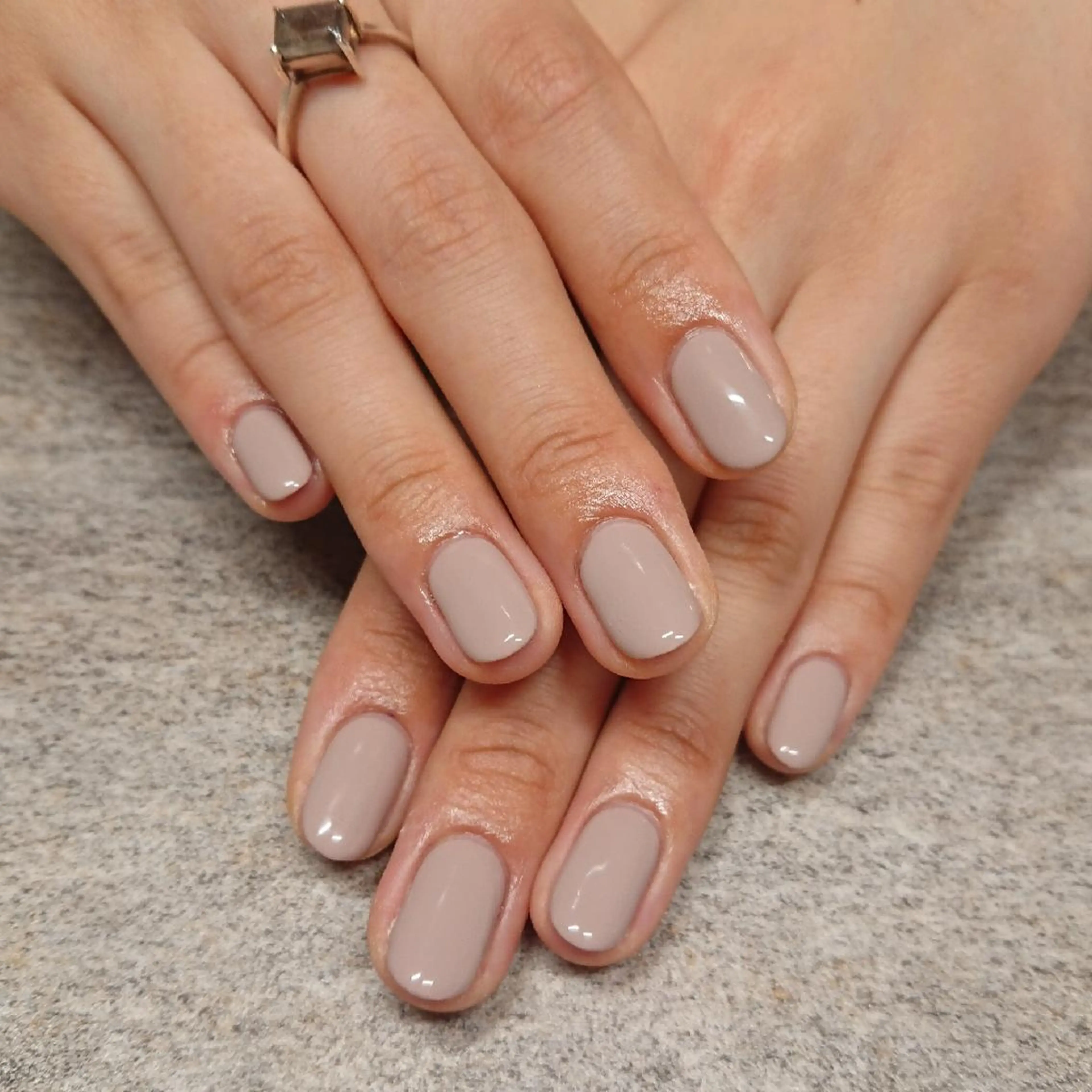 ネイル ジェヌインネイル 河内のネイルデザイン