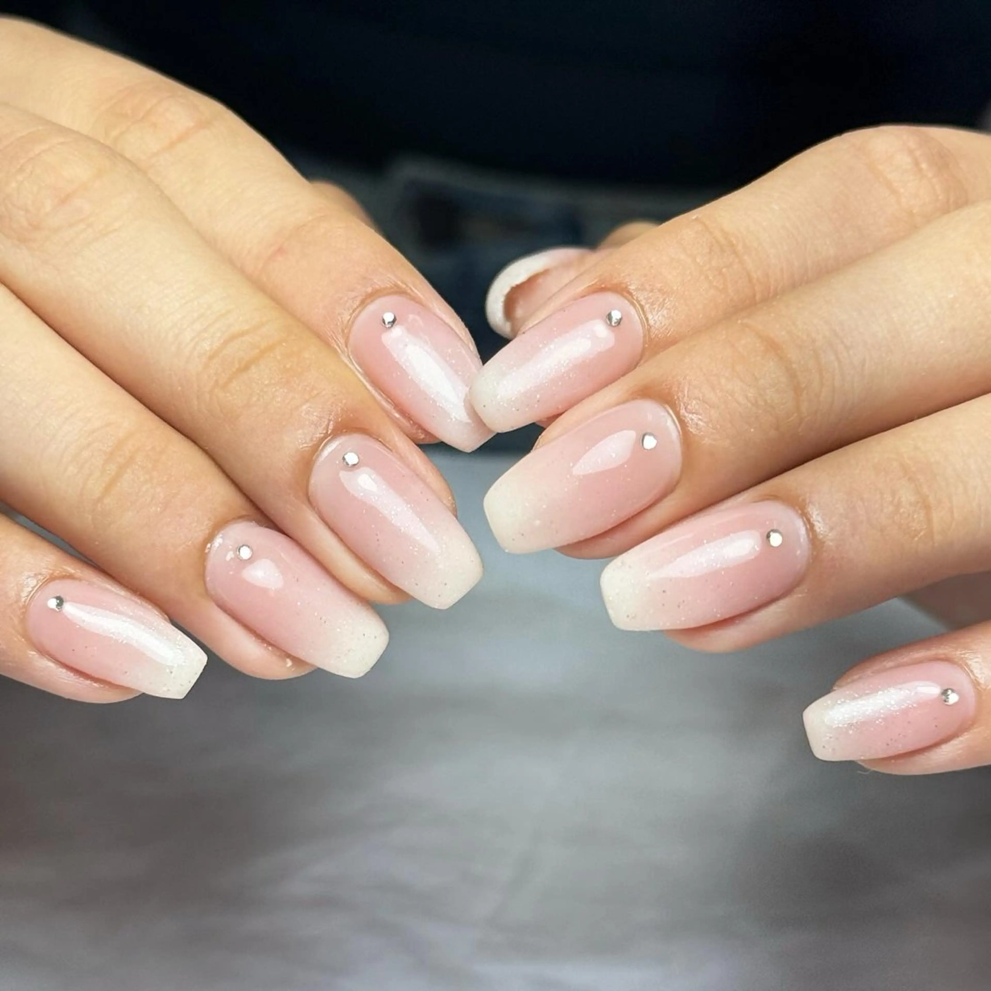 ⭐︎ベースカラーありフレンチ、グラデ、ミラー◆オフケアフィルイン込み♪の写真