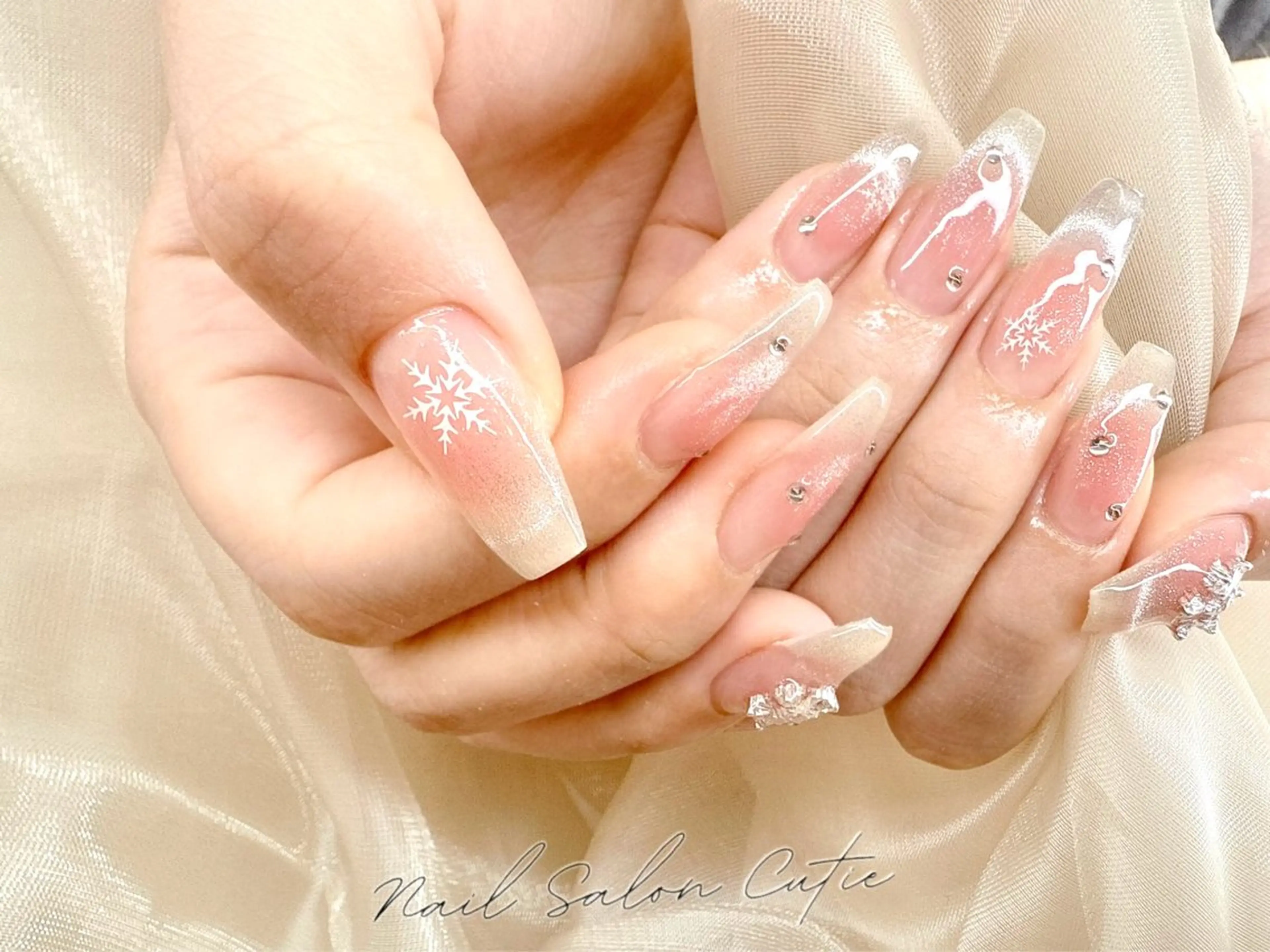 ネイル ジェルネイル 韓国ネイル 持ち込み オフィスネイル パラジェル ハンドネイル ワンホンネイル 韓国ネイルのネイルデザイン