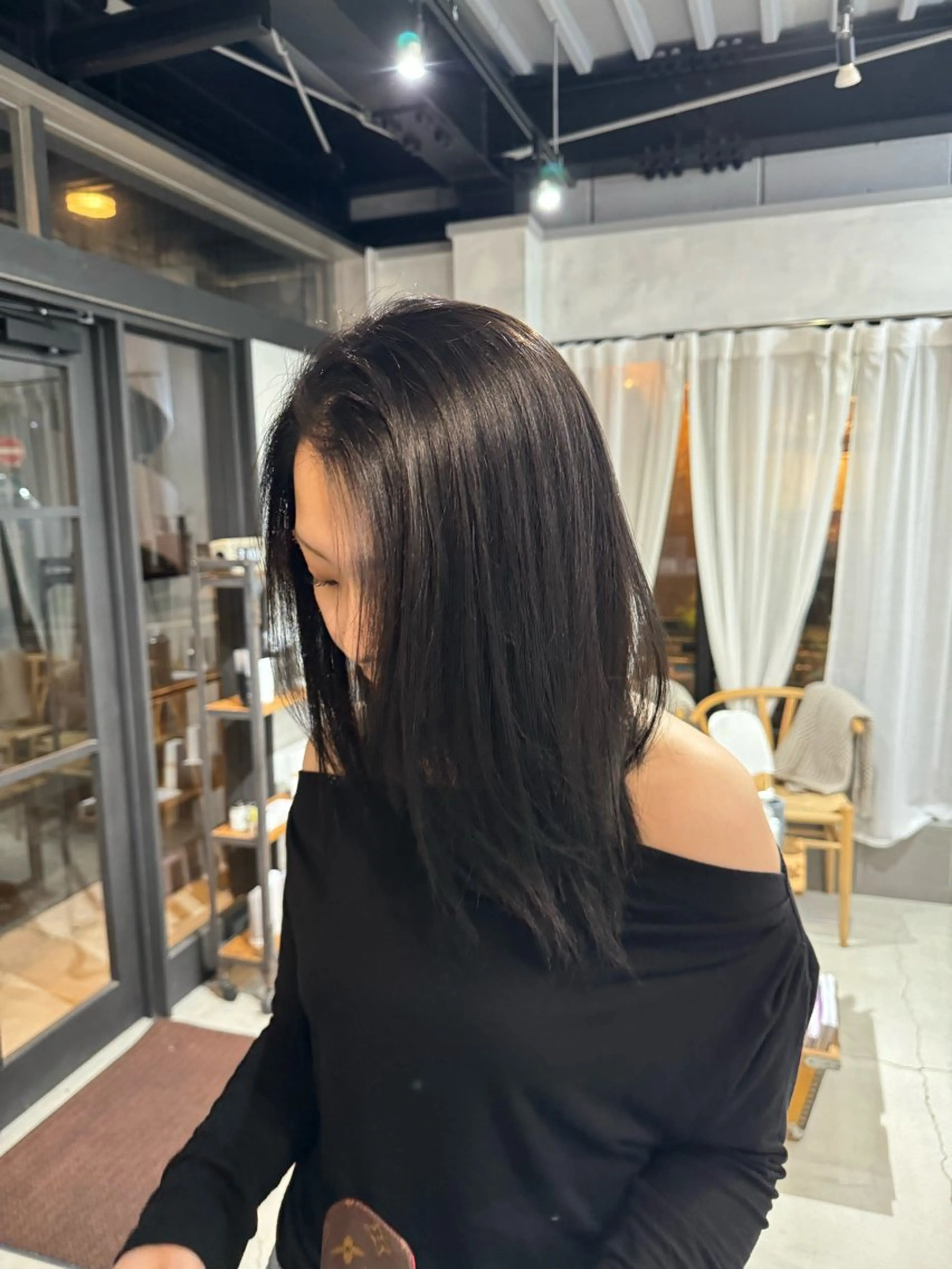 ミディアム 韓国風ヘア 薮 夏帆のヘアスタイル