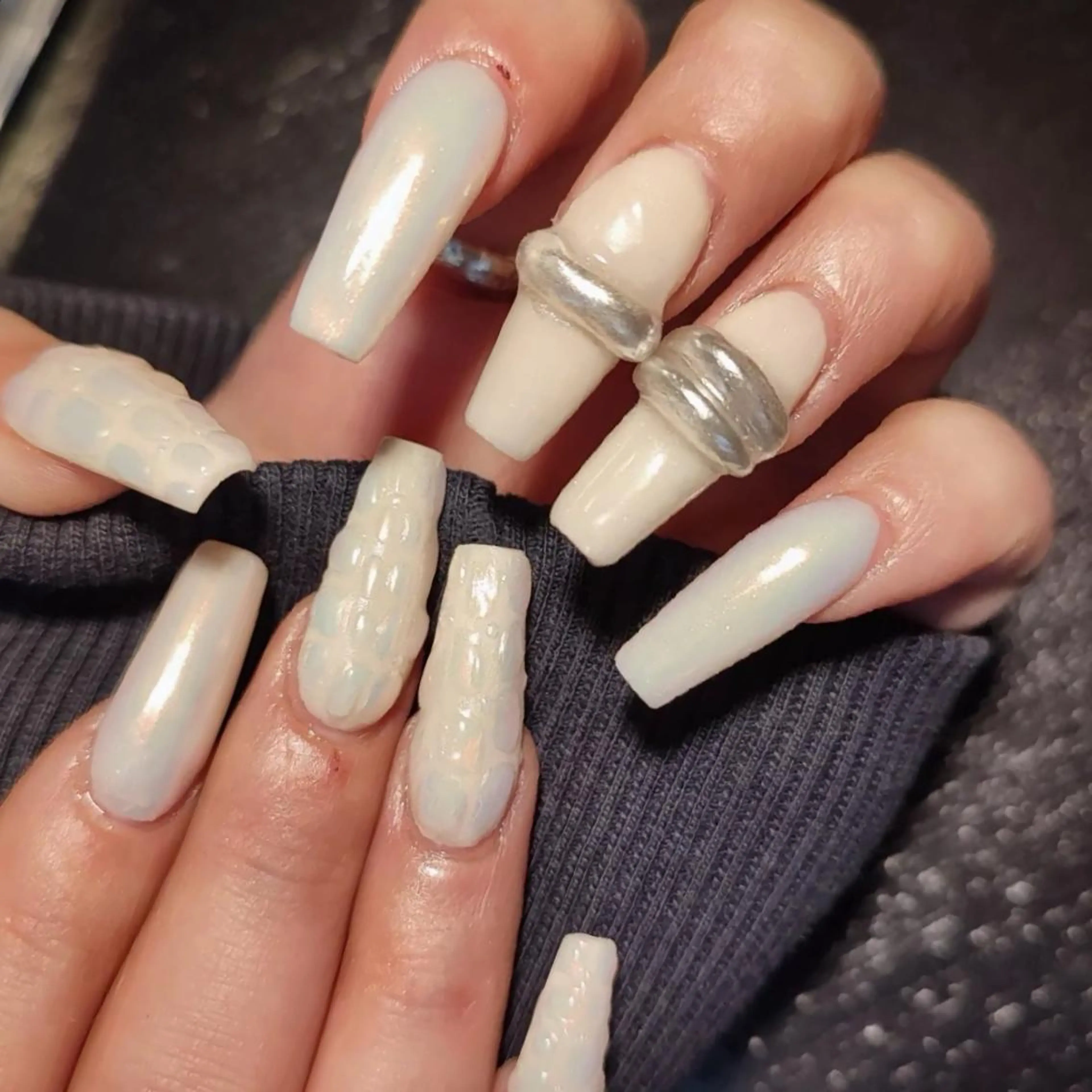 ネイル ハンドネイル RUNWAY 　　の眉毛・アイブロウイメージ