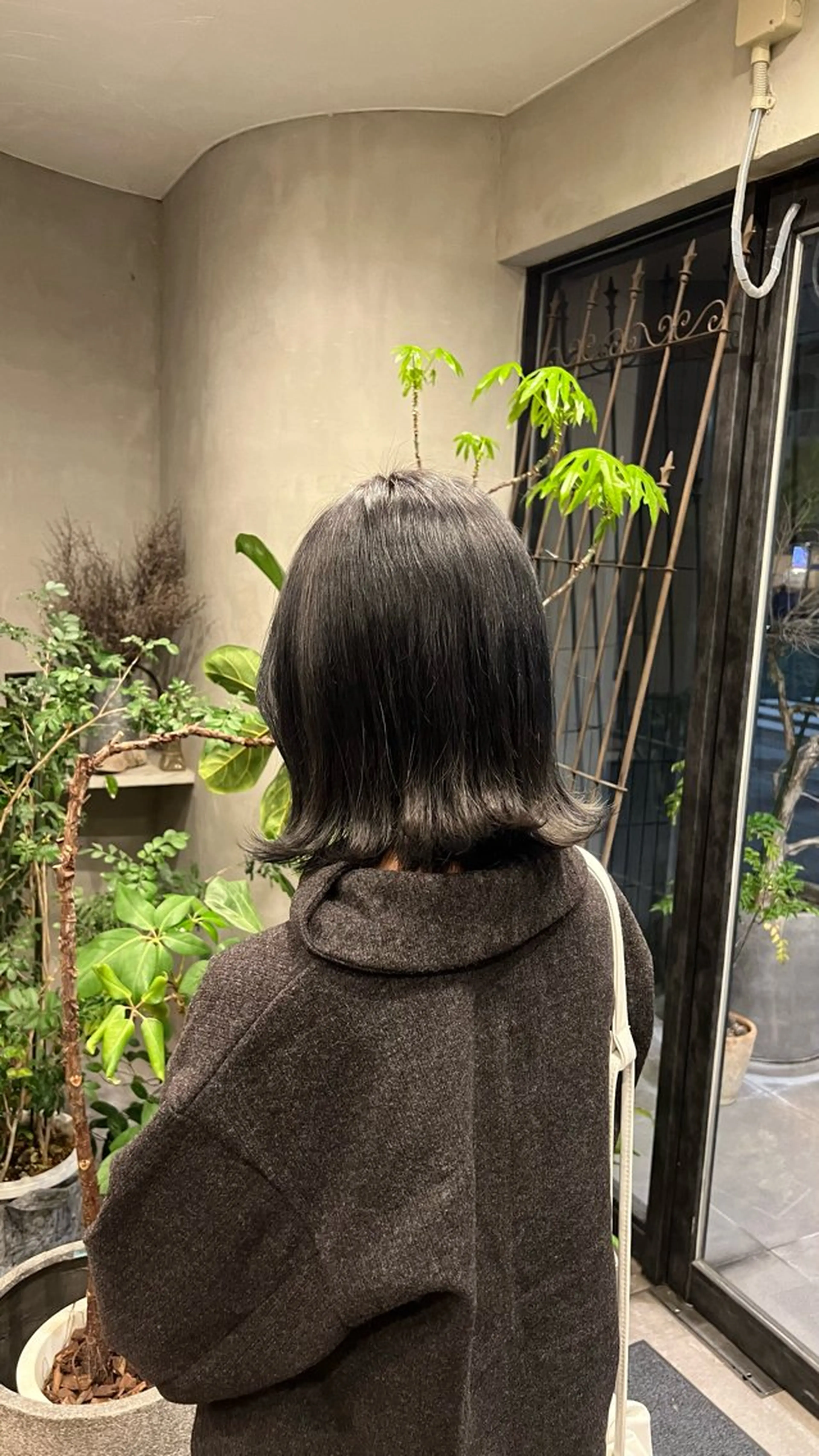 ミディアム ボブ 外ハネヘア 🩷愛咲🩷レイヤー /透明感カラーのヘアスタイル