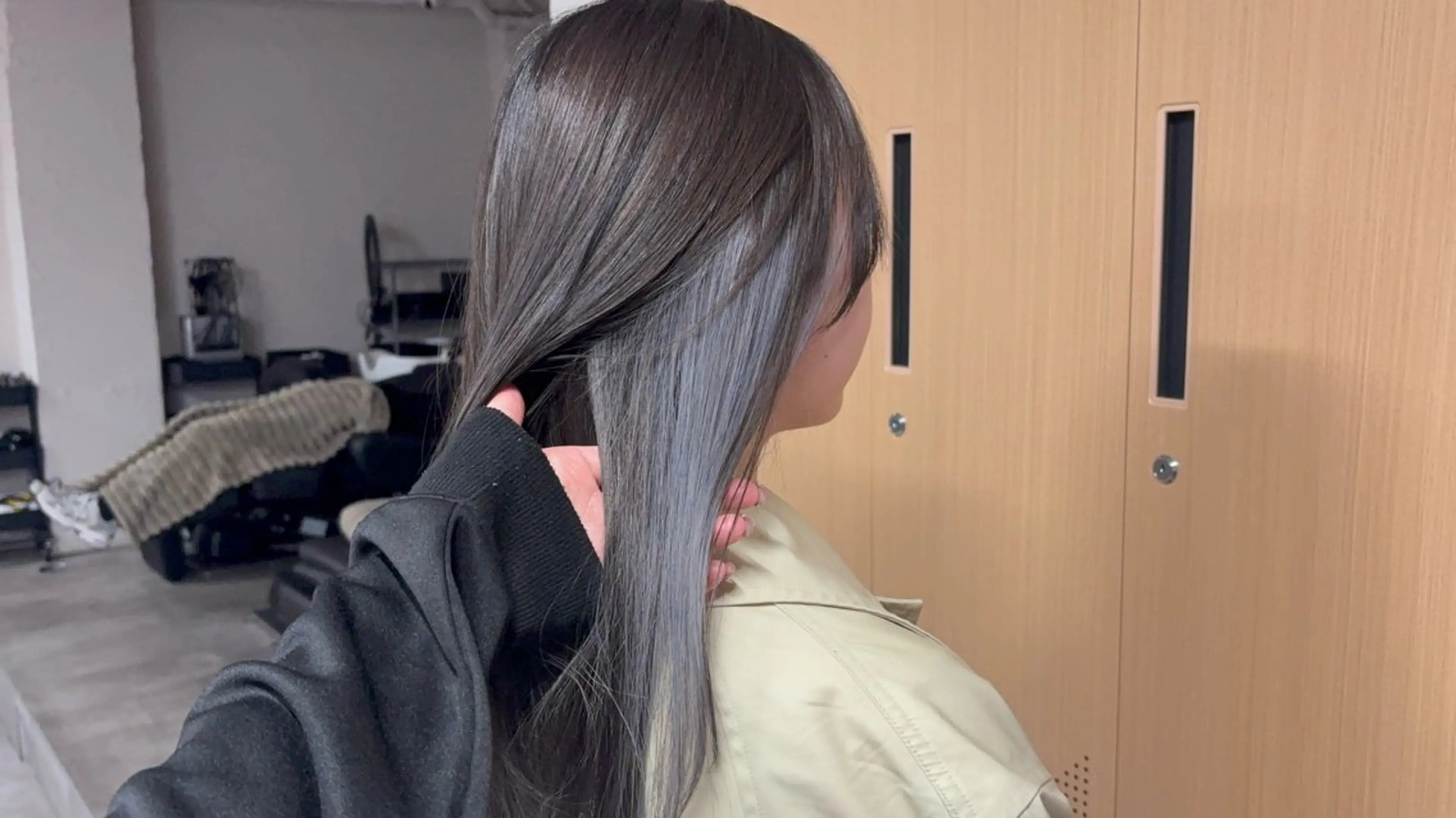 セミロング tokute 中野真咲🐺のヘアスタイル