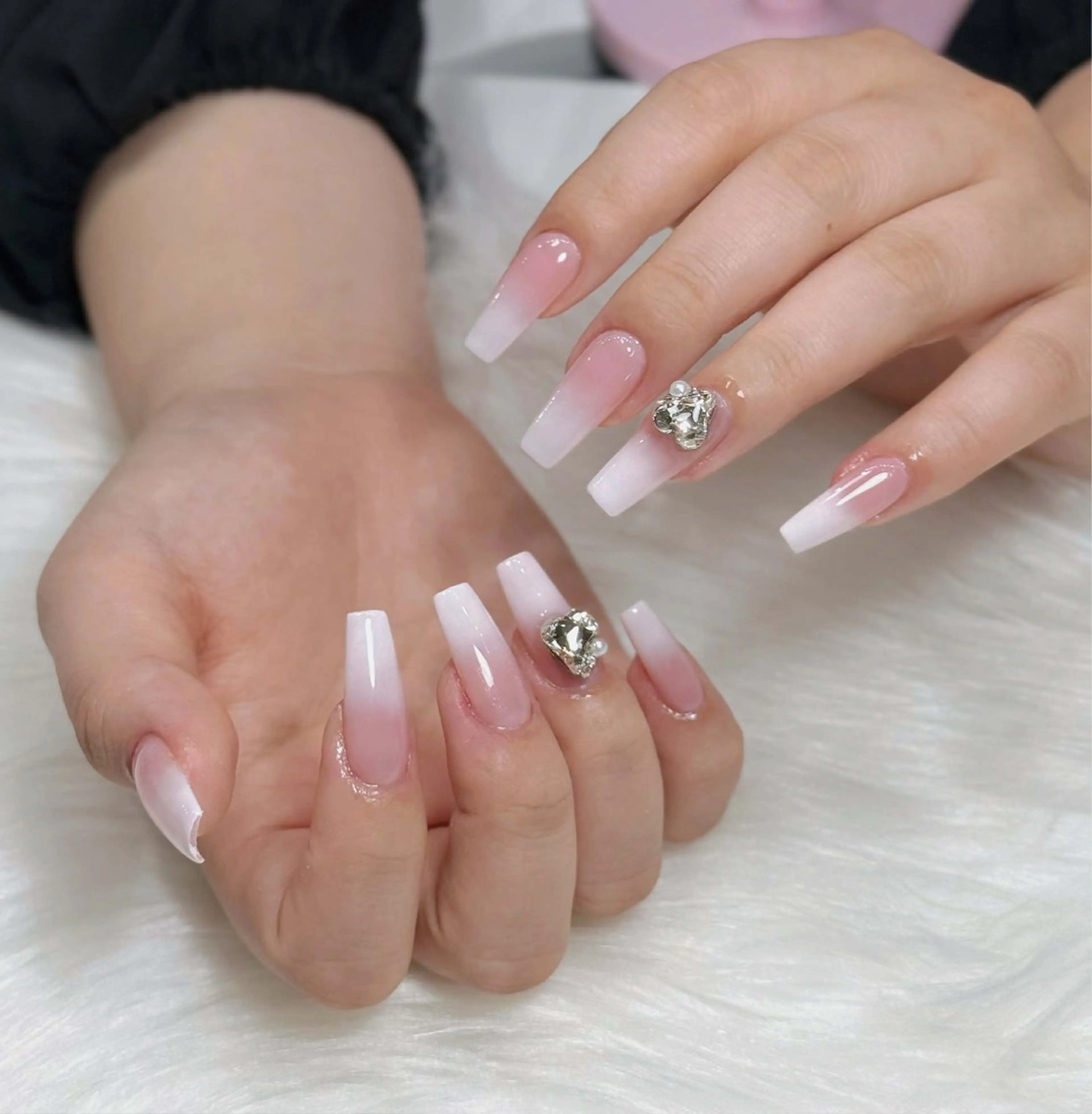 ネイル アートネイル オーロラネイル ジェルネイル 韓国ネイル ロングネイル ハンドネイル Nichi Nailsのネイルデザイン