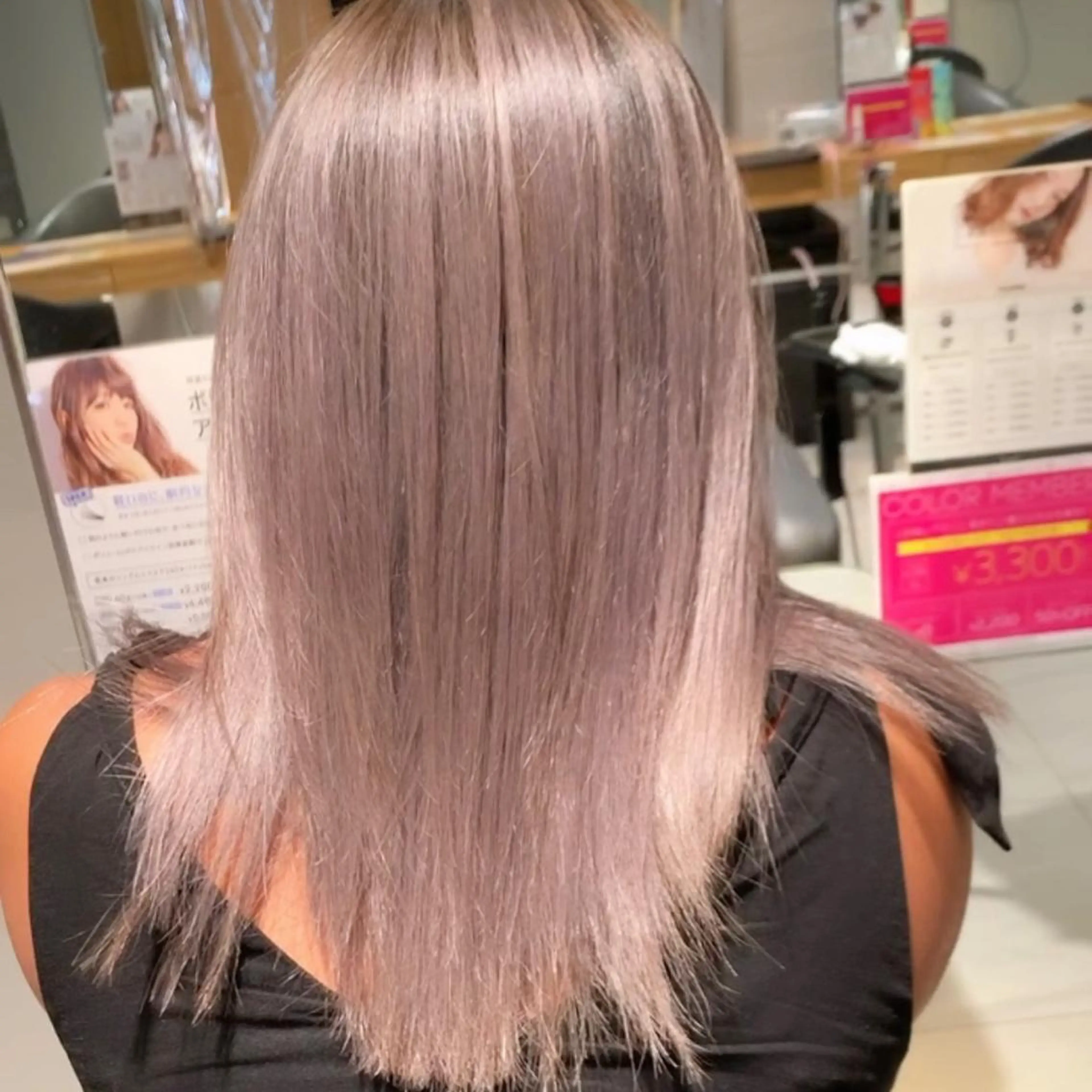 セミロング カラー パーマ ヘアアレンジ メンズ キッズ ネイル マツエク・マツパ 酸性ストレート 髪質改善大槻勇樹のヘアスタイル