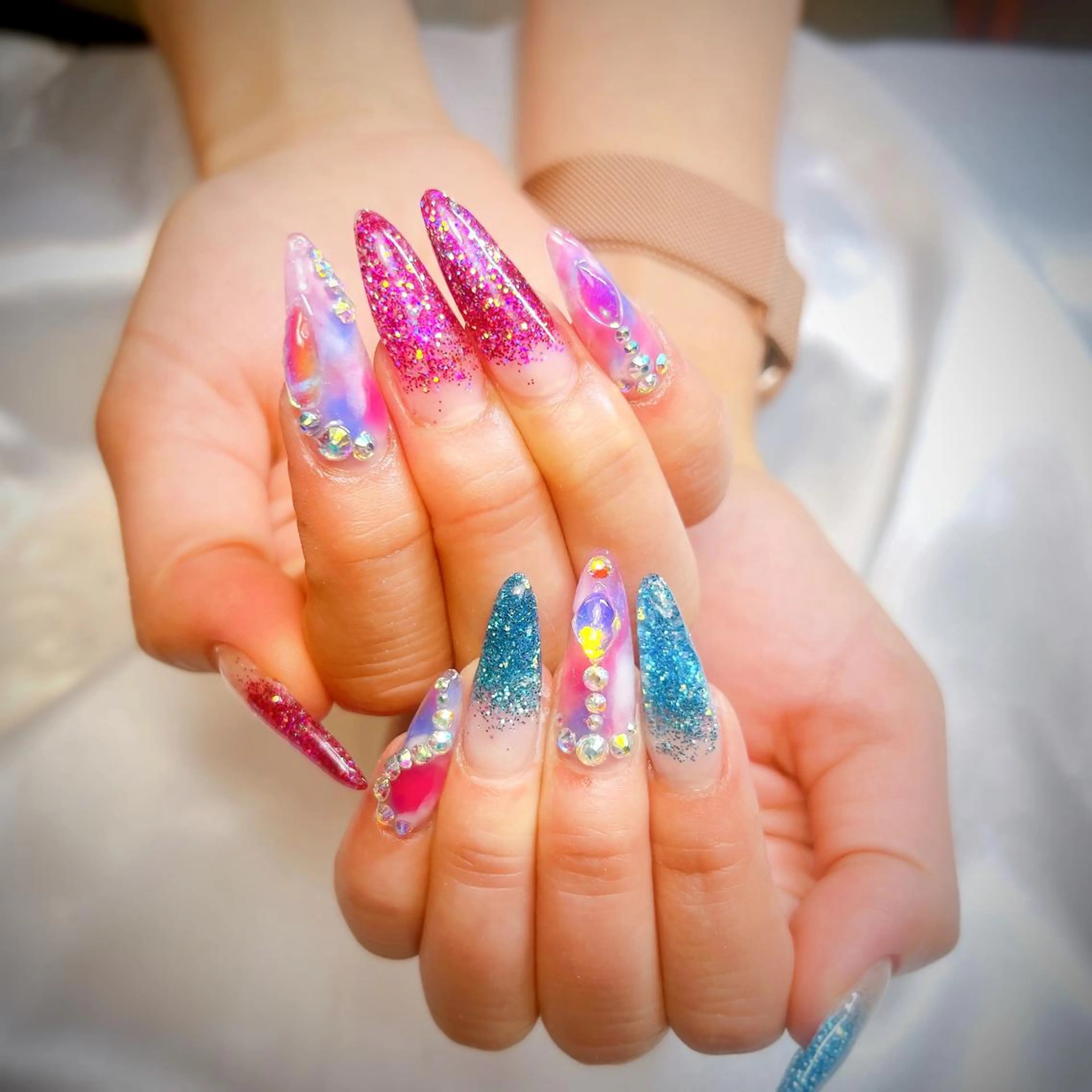 ネイル スカルプネイル hair&nail ROOTS所属・ﾍｱﾒｲｸ&ﾈｲﾙ ♥️Azuのネイルデザイン