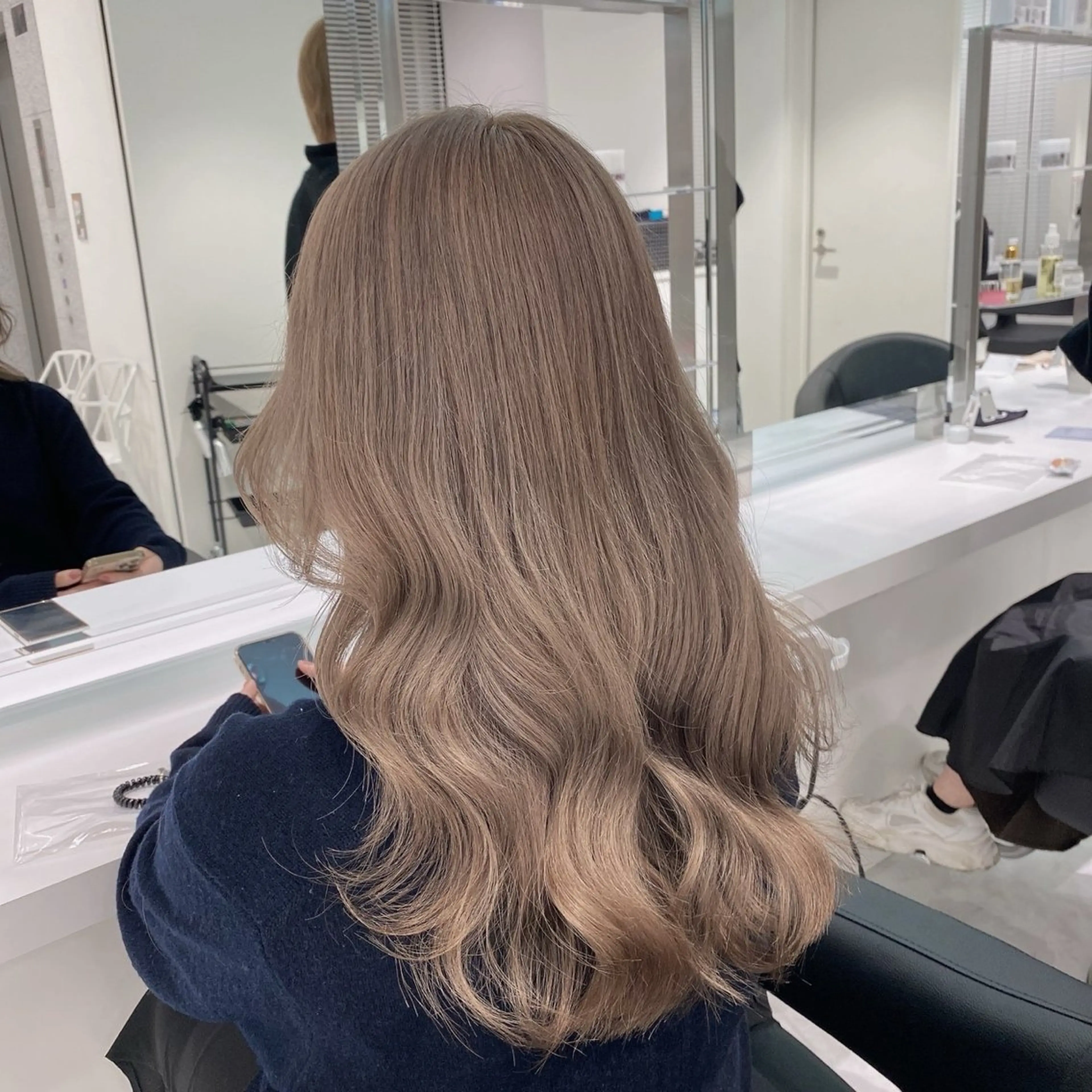 セミロング カラー 🌿透明感赤み消し Keishin🌿のヘアスタイル