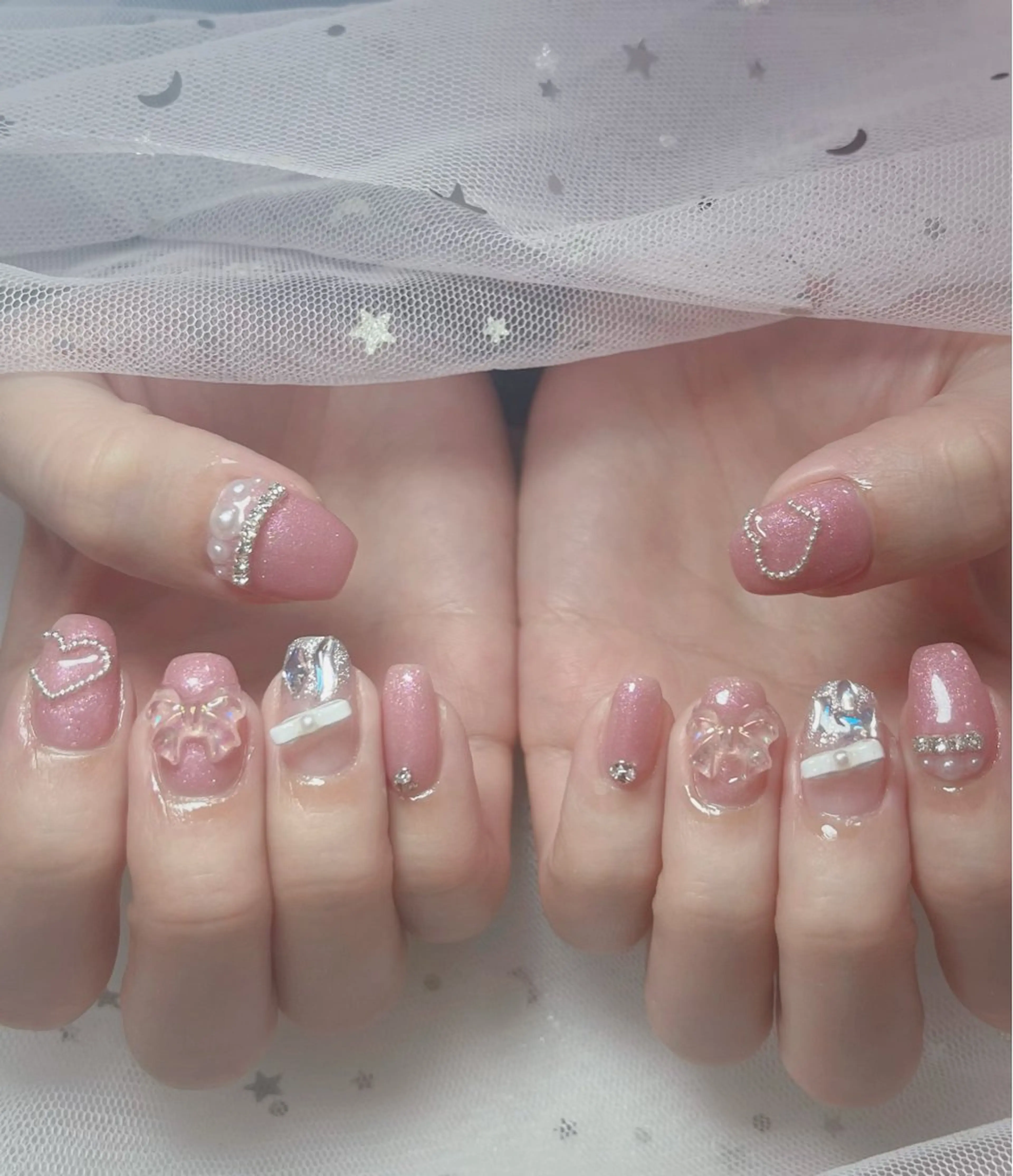 ネイル オーロラネイル 長さ出し フットネイル 韓国ネイル ラメ(グリッター) 👍thumbs up nail👍のネイルデザイン