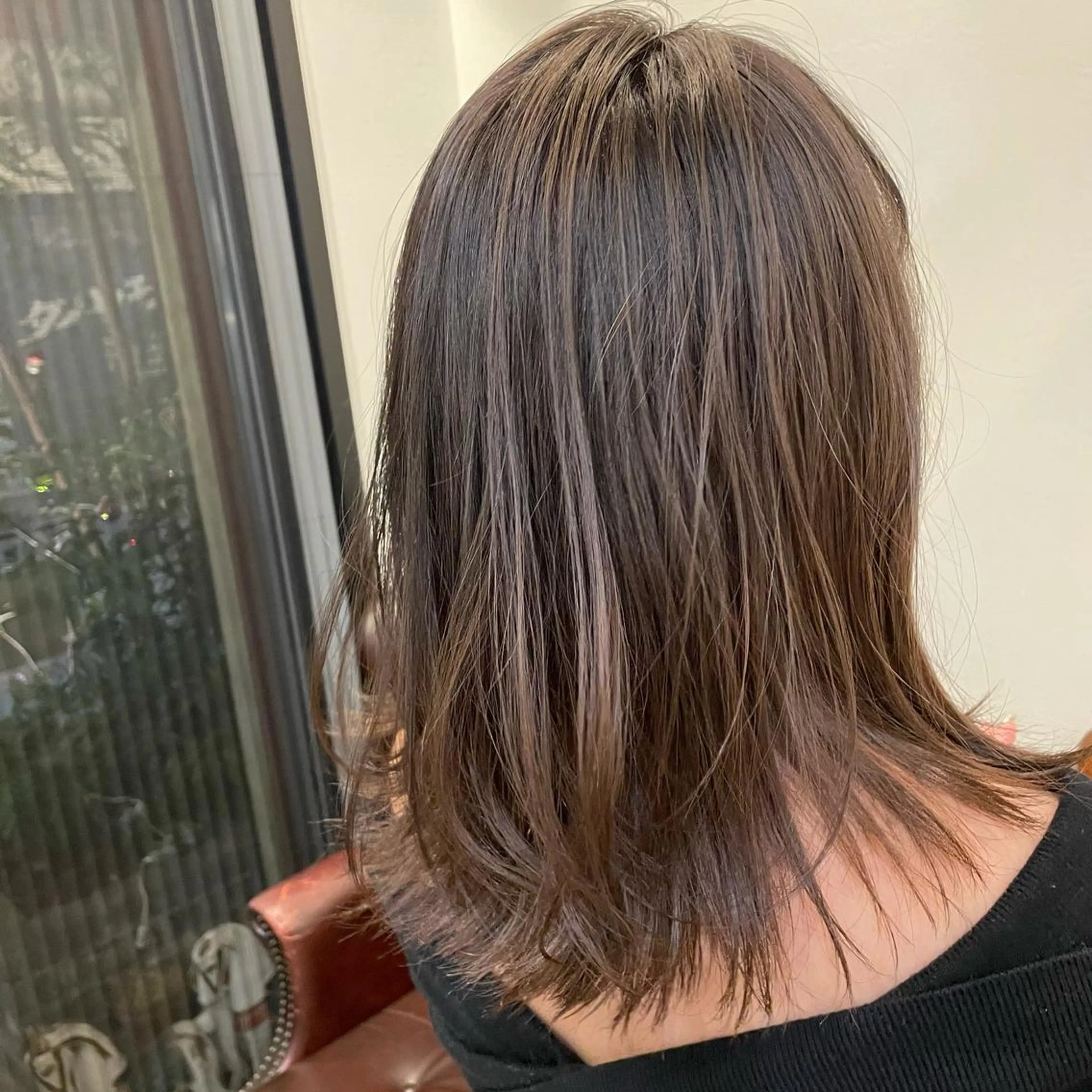 ミディアム カラー オレンジ 畠山 渚のヘアスタイル