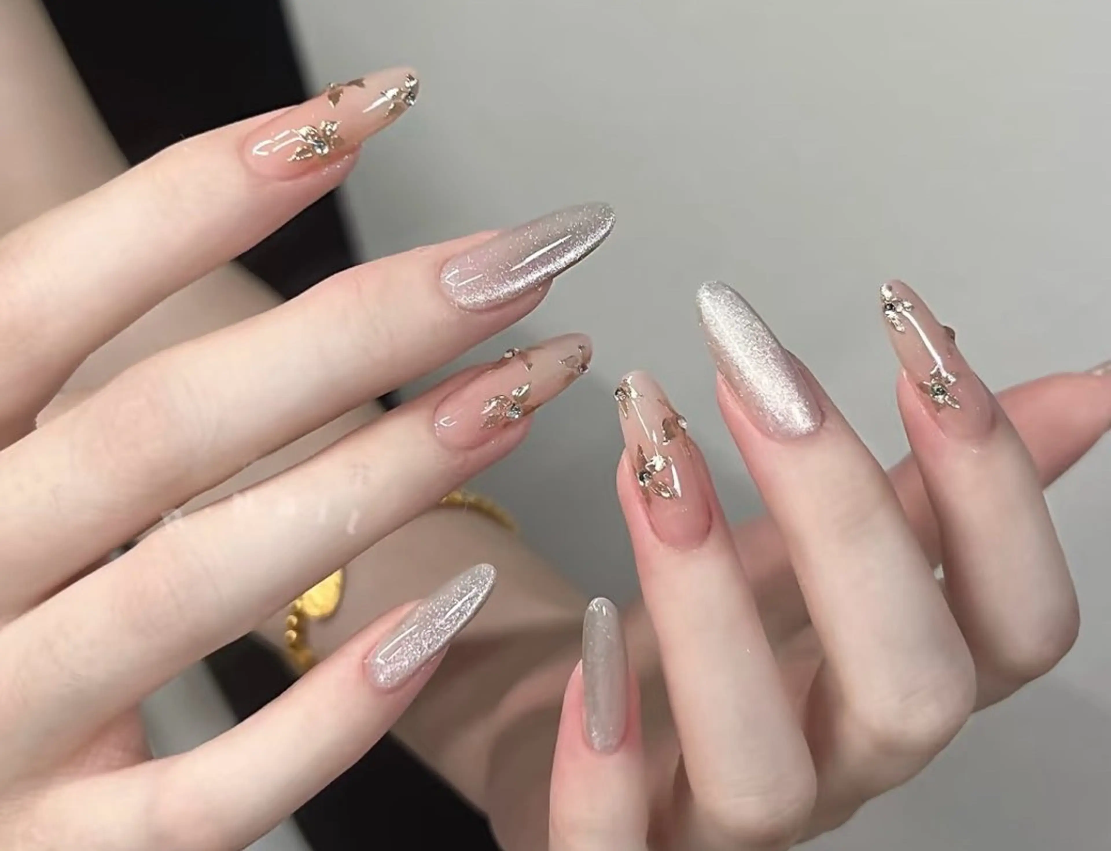 ネイル 高木 維麗絲のネイルデザイン