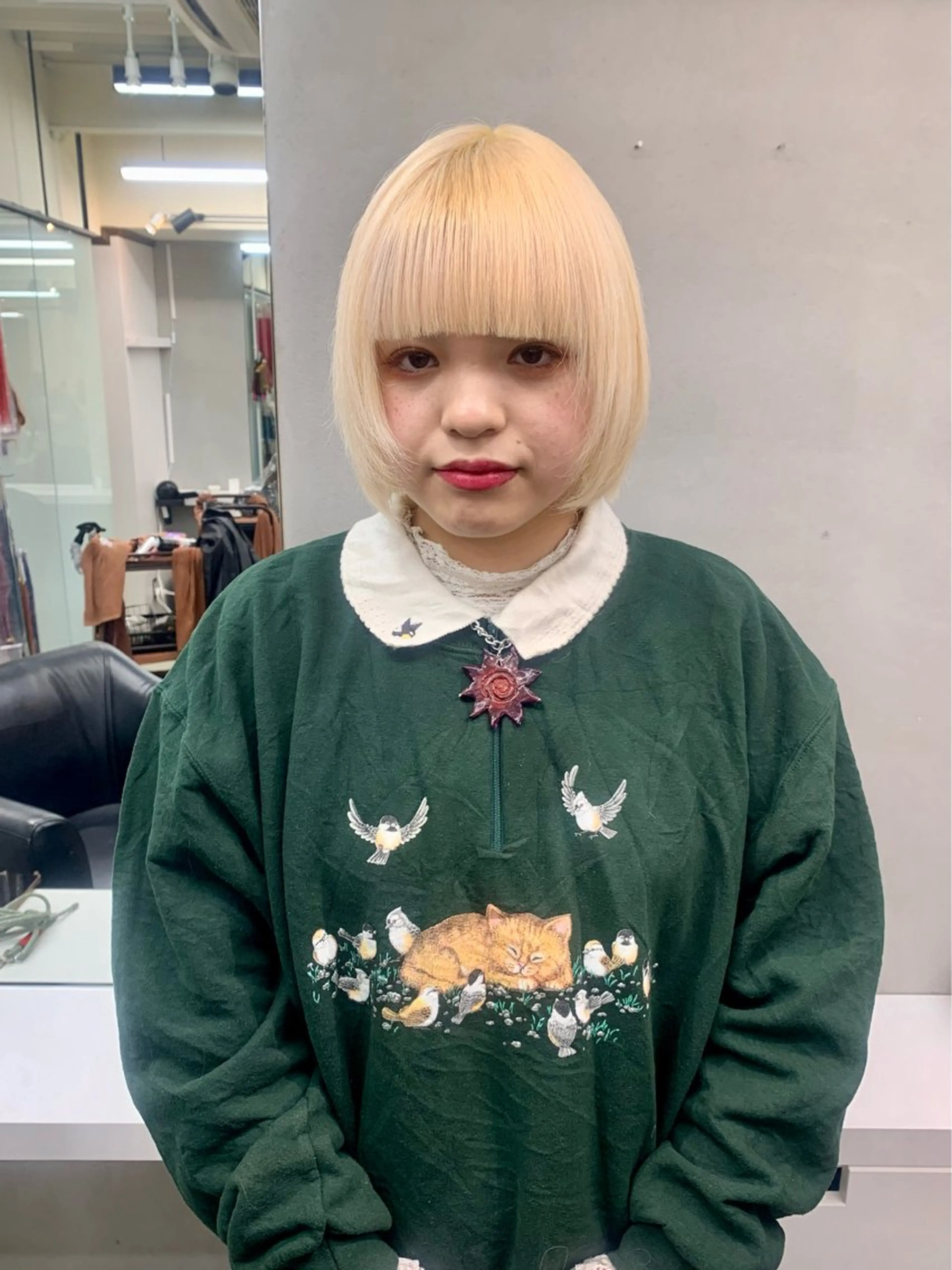 【✔💯なるべくダメージを抑えたい💯】【ケアブリーチ使用✨️】ブリーチリタッチ＋カラー＋オージュアトリートメント✨💎の写真