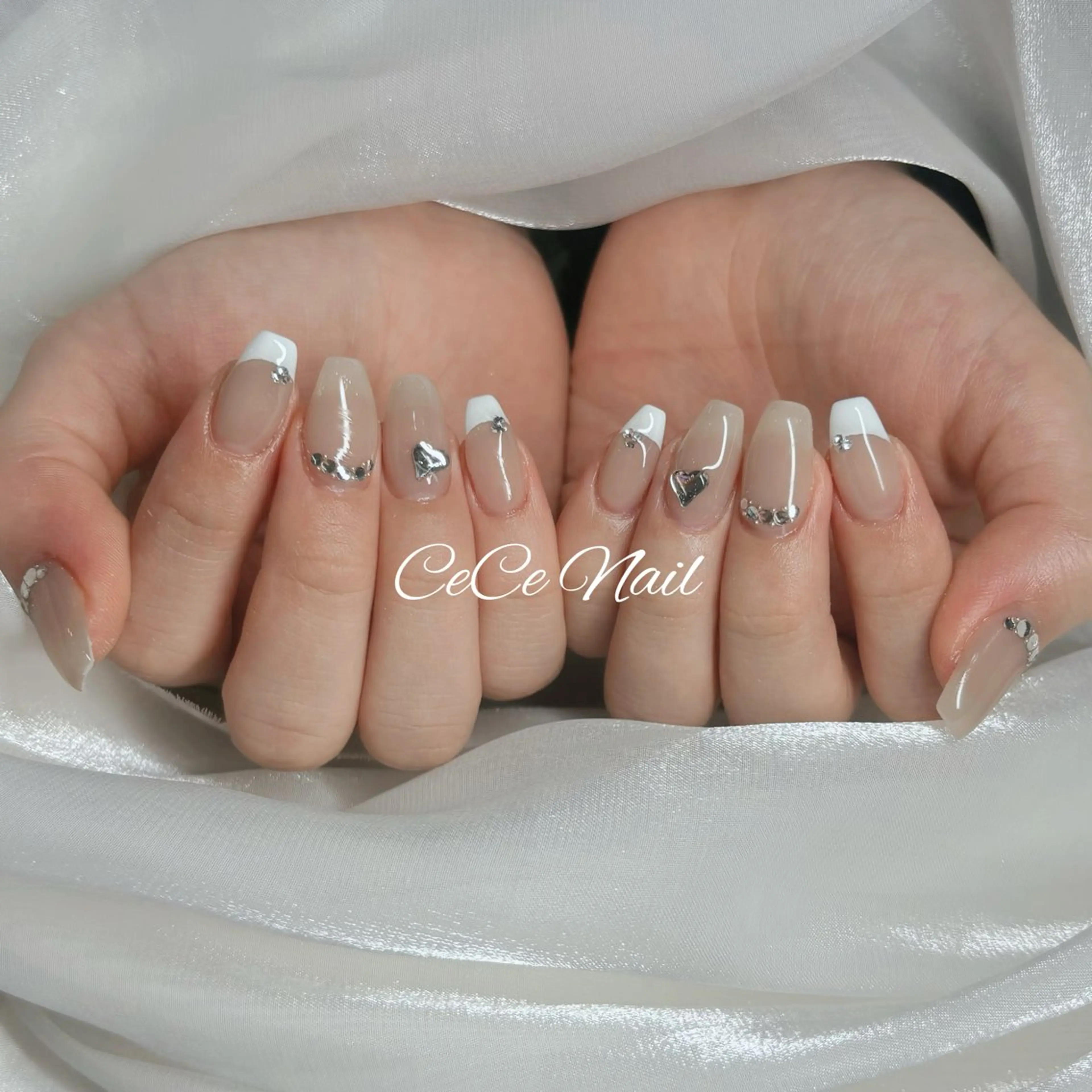 ネイル ハンドネイル CeCe Garden所属・CeCeGarden ✨️キラキラワンホンのネイルデザイン