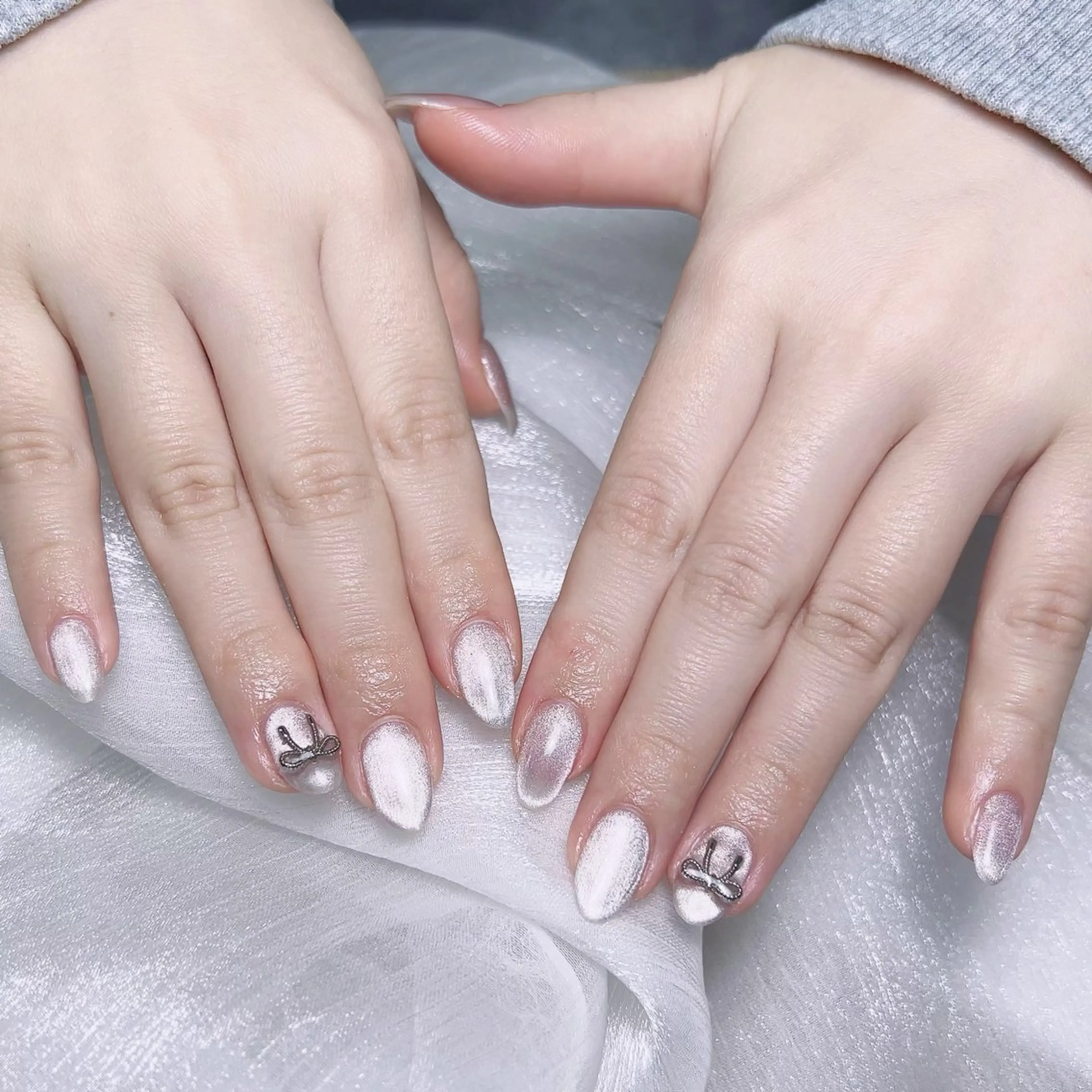 メンズ ネイル メンズ韓国風 アートネイル オーロラネイル ガーリー キラキラネイル ハンドネイル Nail salon 木にいるのネイルデザイン