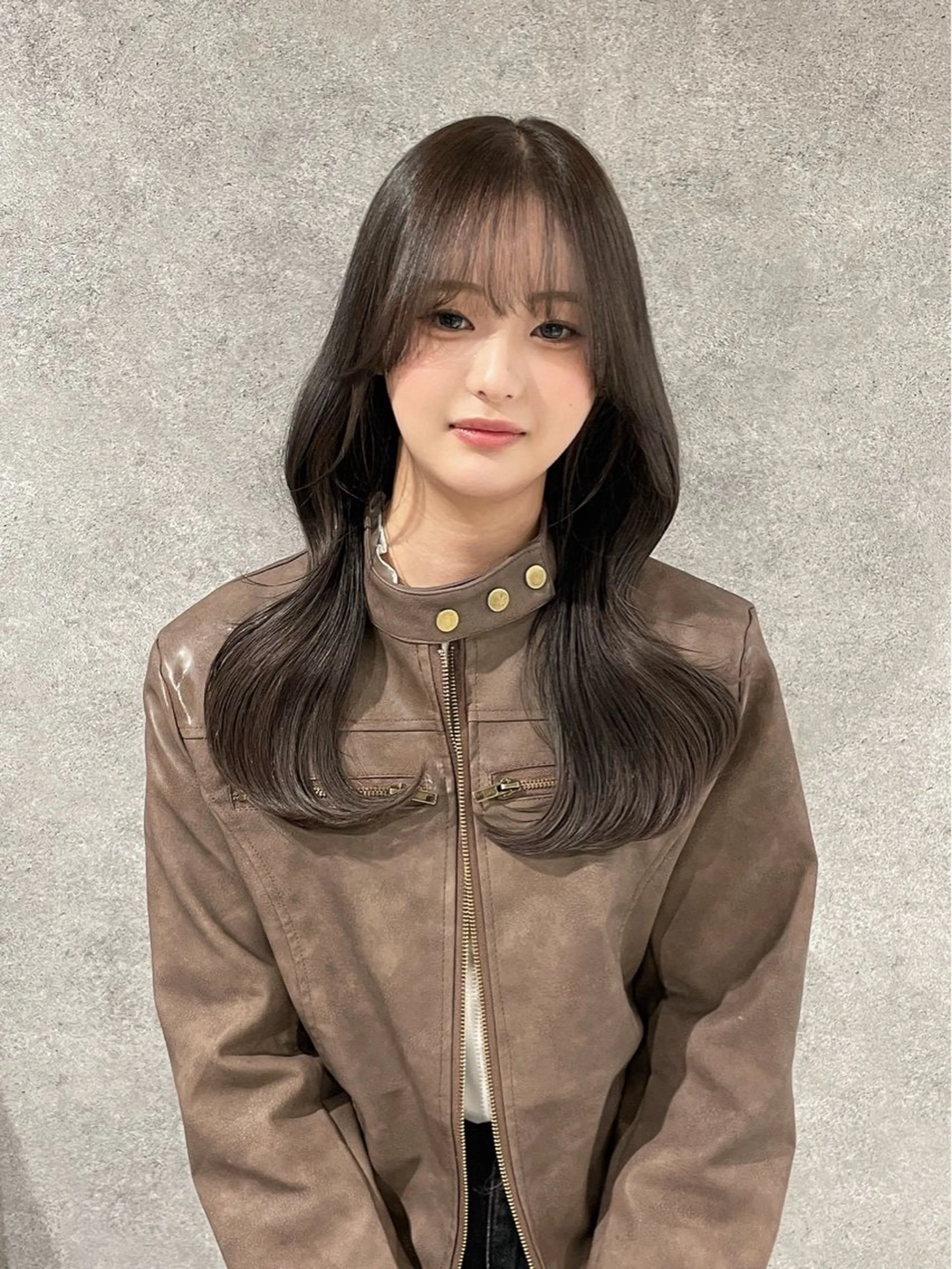 ロング カラー ショコラグレージュ 透明感カラー グレージュ ヘアカラー 紅都🫧透明感 水光カラー🫧のヘアスタイル