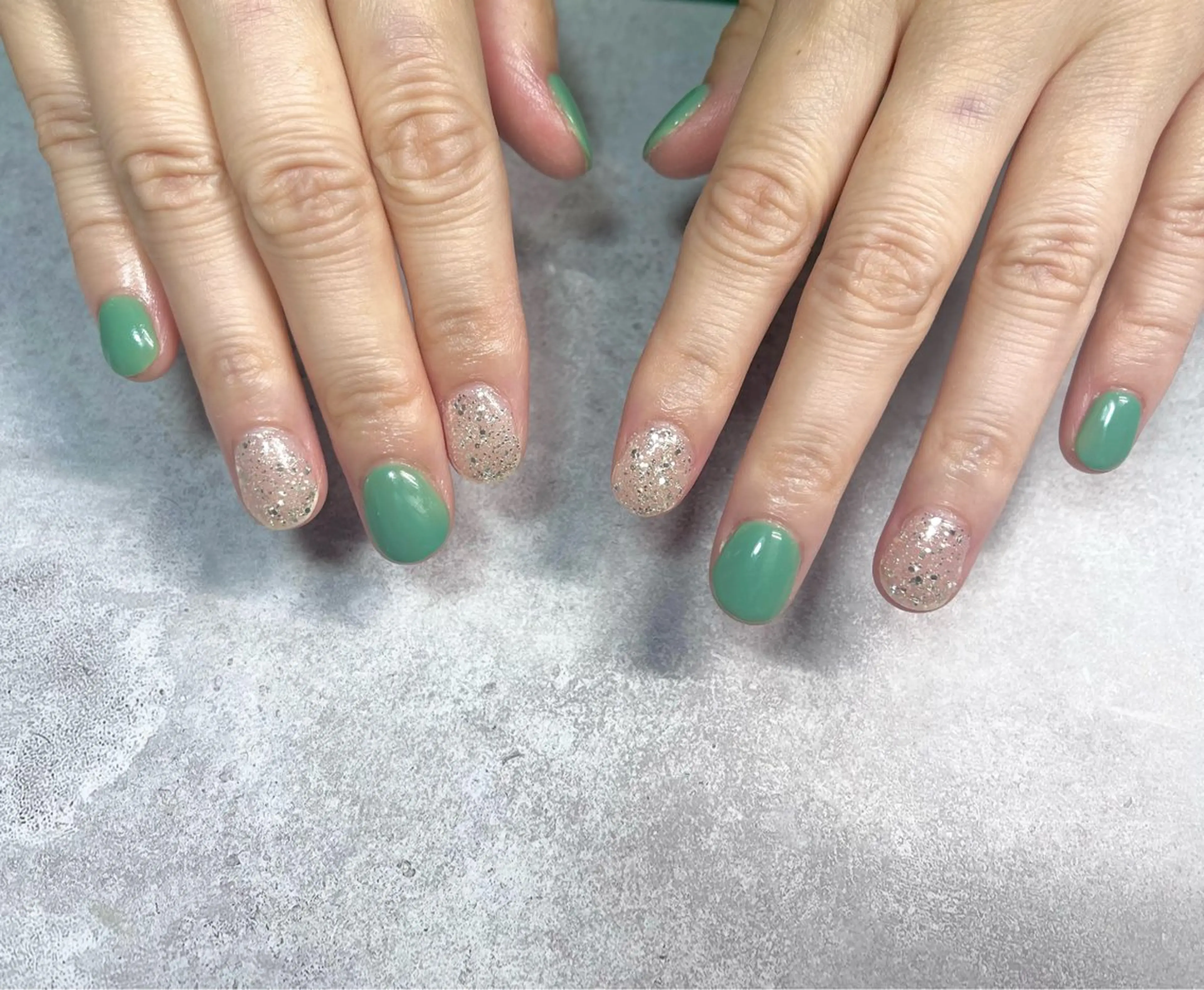 ネイル ワンカラーネイル more Private Nail Salon所属・K. makiのネイルデザイン