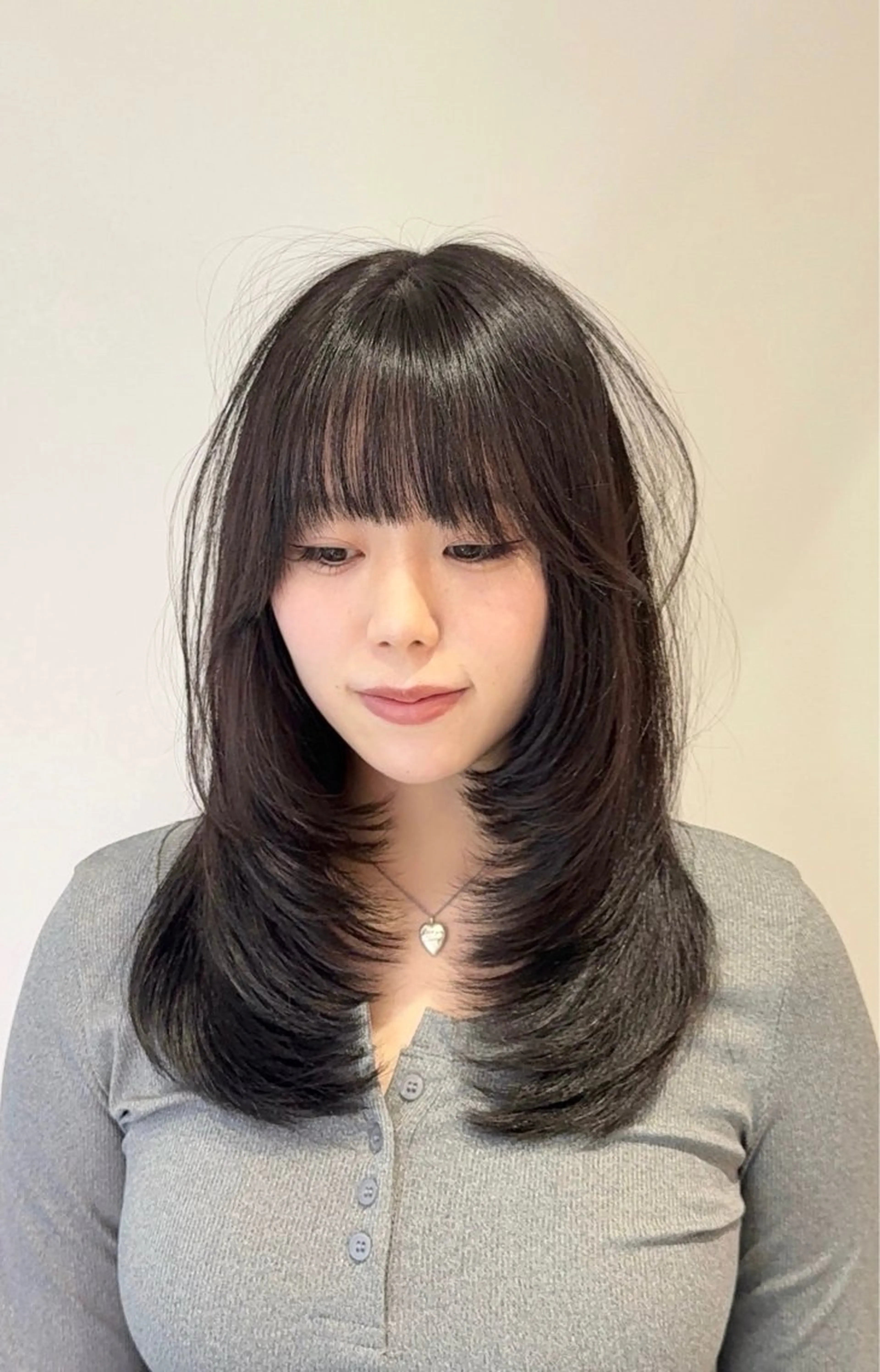 セミロング カラー カット ヘアカラー トリートメント SALOWIN 新宿三丁目EAST所属・韓国レイヤー🇰🇷 layercut✂️のヘアスタイル