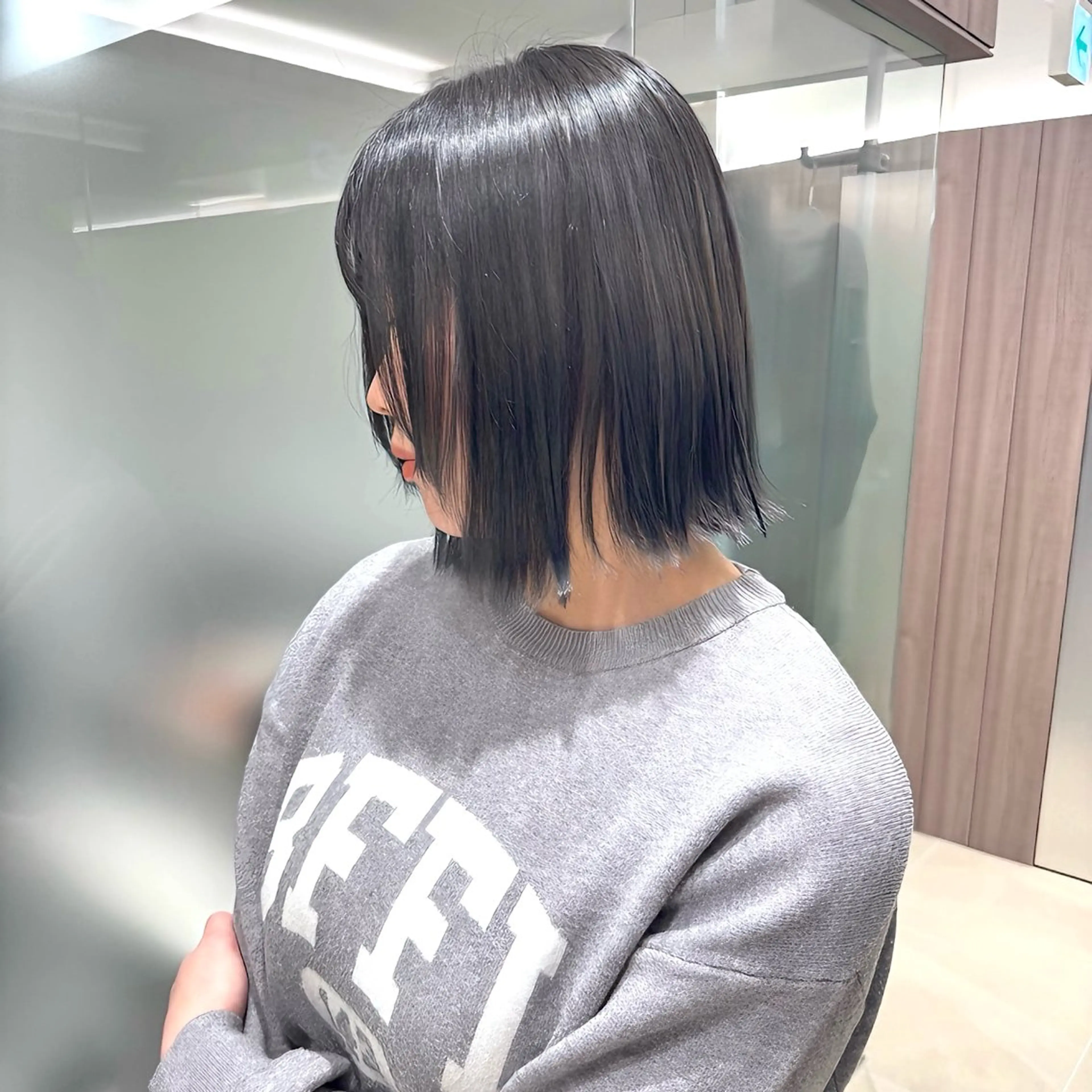 ショート カラー ボブ 外ハネヘア カット ヘアカラー トリートメント MiU所属・髪質改善|ストレート |ブリーチ|ゆたかのヘアスタイル