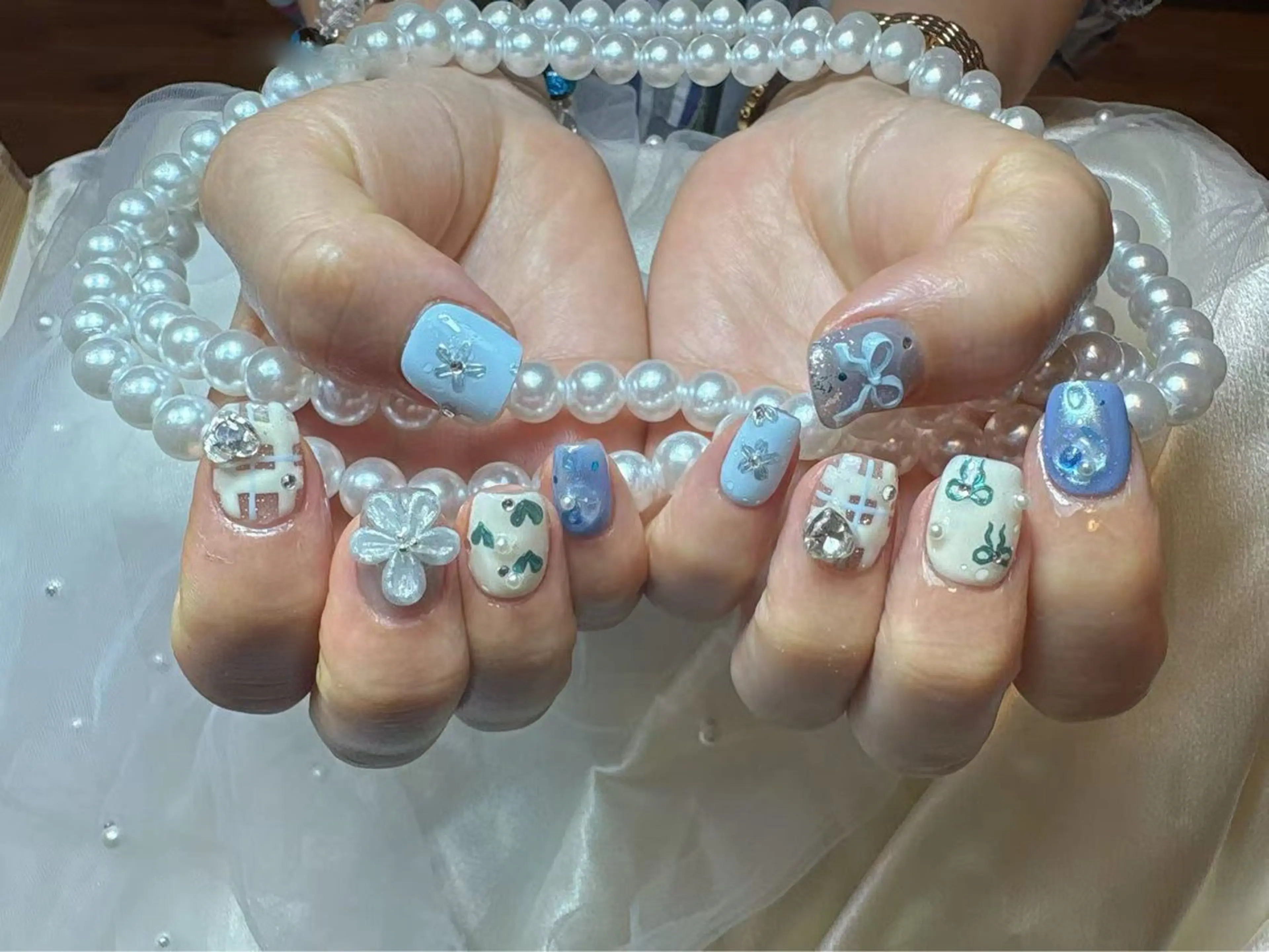 ネイル アートネイル キラキラネイル 韓国ネイル ストーンネイル リセス 高田馬場のネイルデザイン