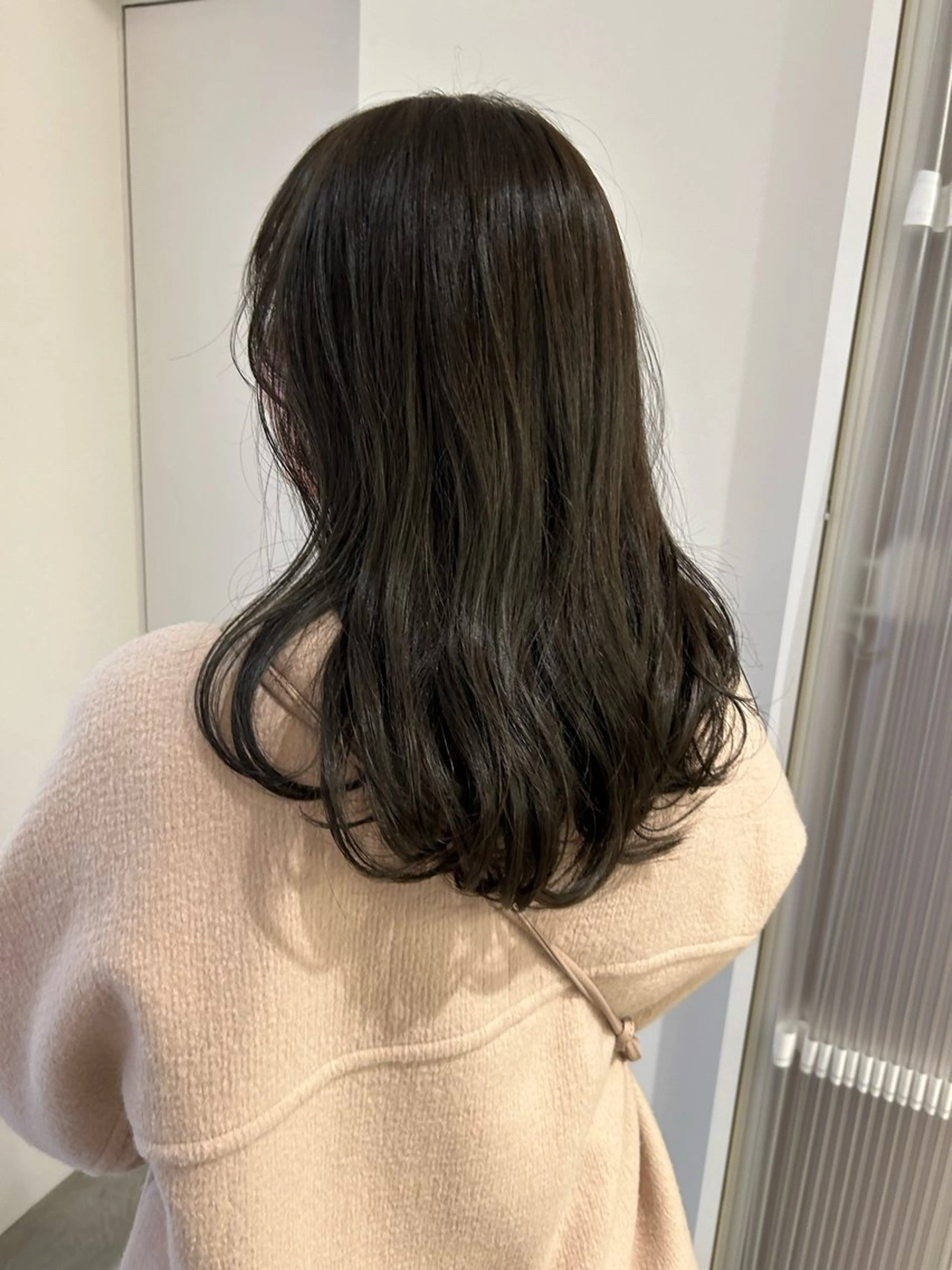 セミロング カラー 、 、のヘアスタイル