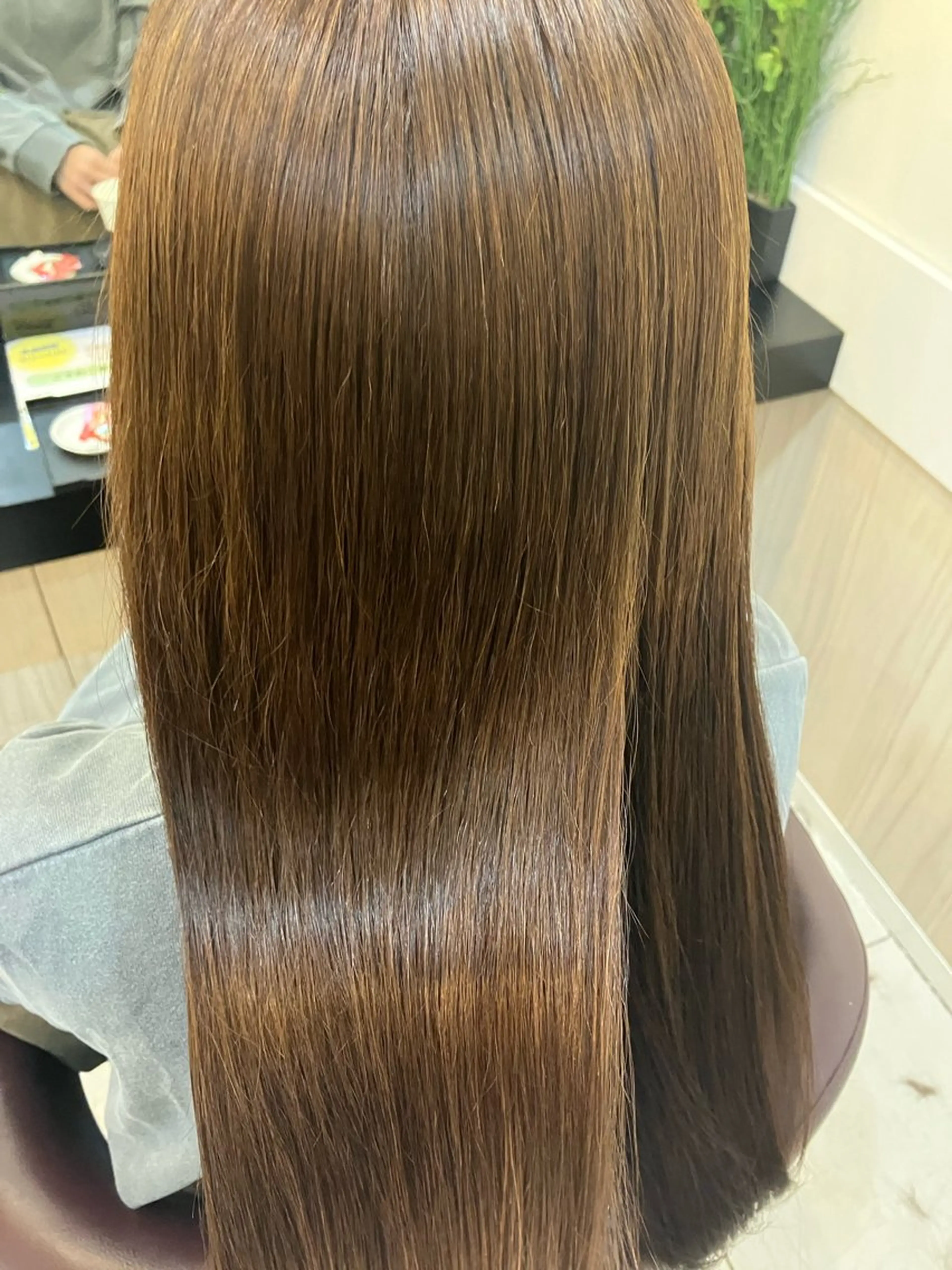 セミロング yukari 艶髪ヘアのヘアスタイル