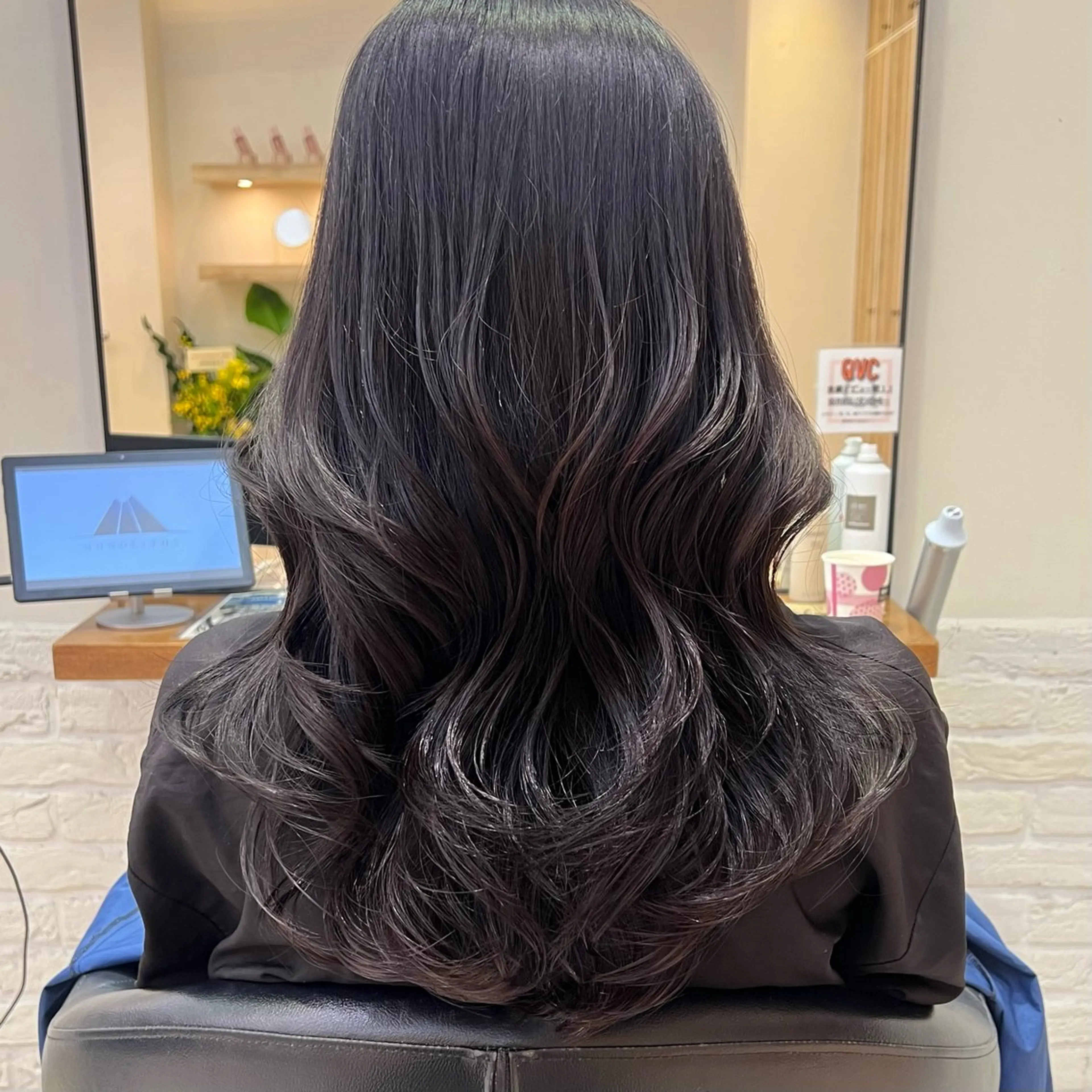 ロング レイヤーカット ワンホンパーマ/ 菜月のヘアスタイル