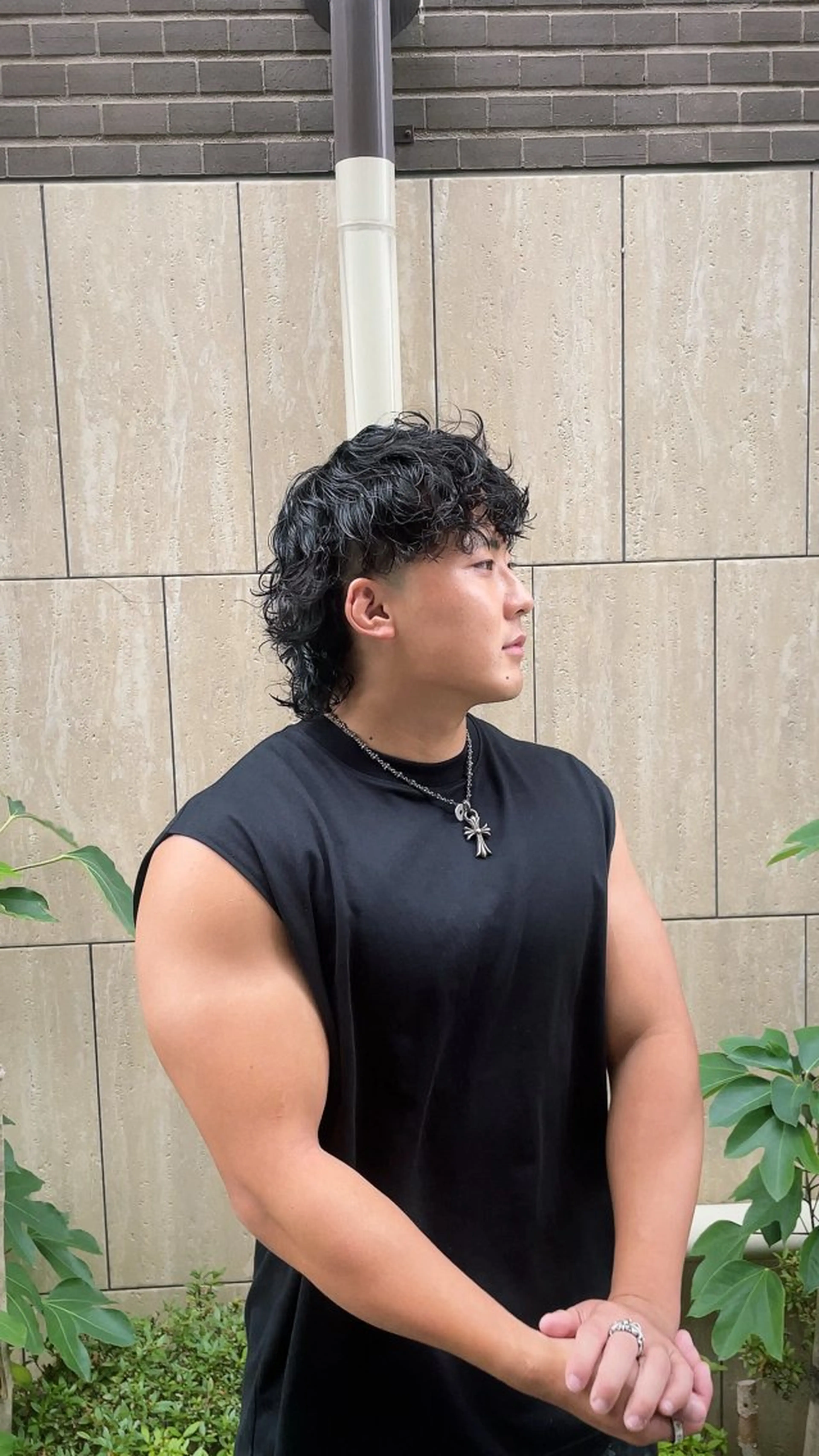 ミディアム パーマ メンズ BASUKIA 西宮 甲子園口所属・𝙢𝙚𝙣'𝙨 𝙝𝙖𝙞𝙧高津のヘアスタイル