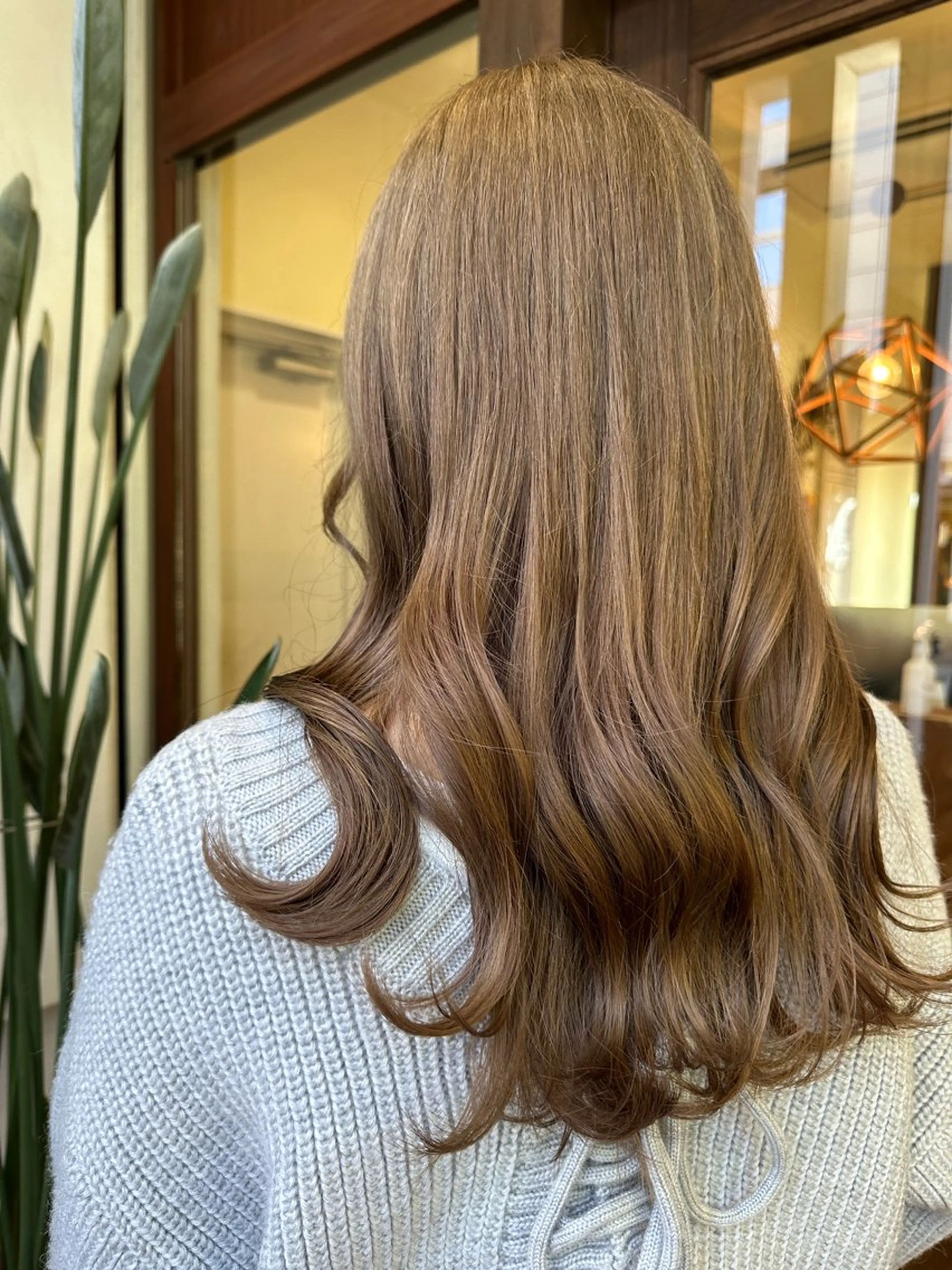 ロング カラー ベージュカラー ブリーチ ブラウンカラー ブラウンベージュ ミルクティーベージュ オタクアイリスト 🎀🪞山﨑愛菜のマツエク・マツパデザイン